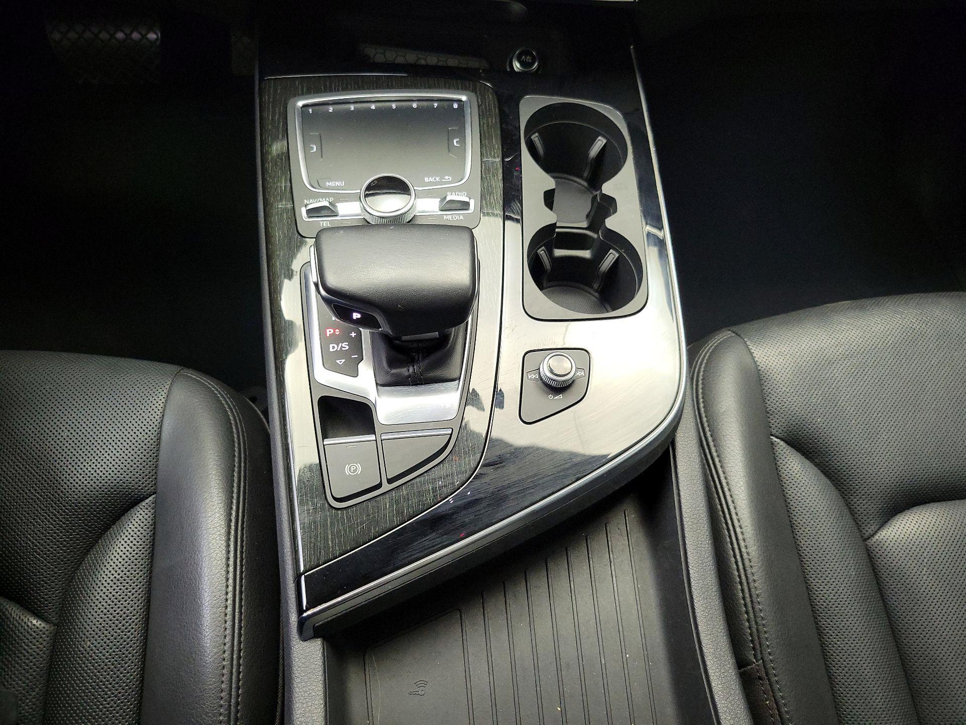 Thumbnail: 2019 Audi Q7 - 18