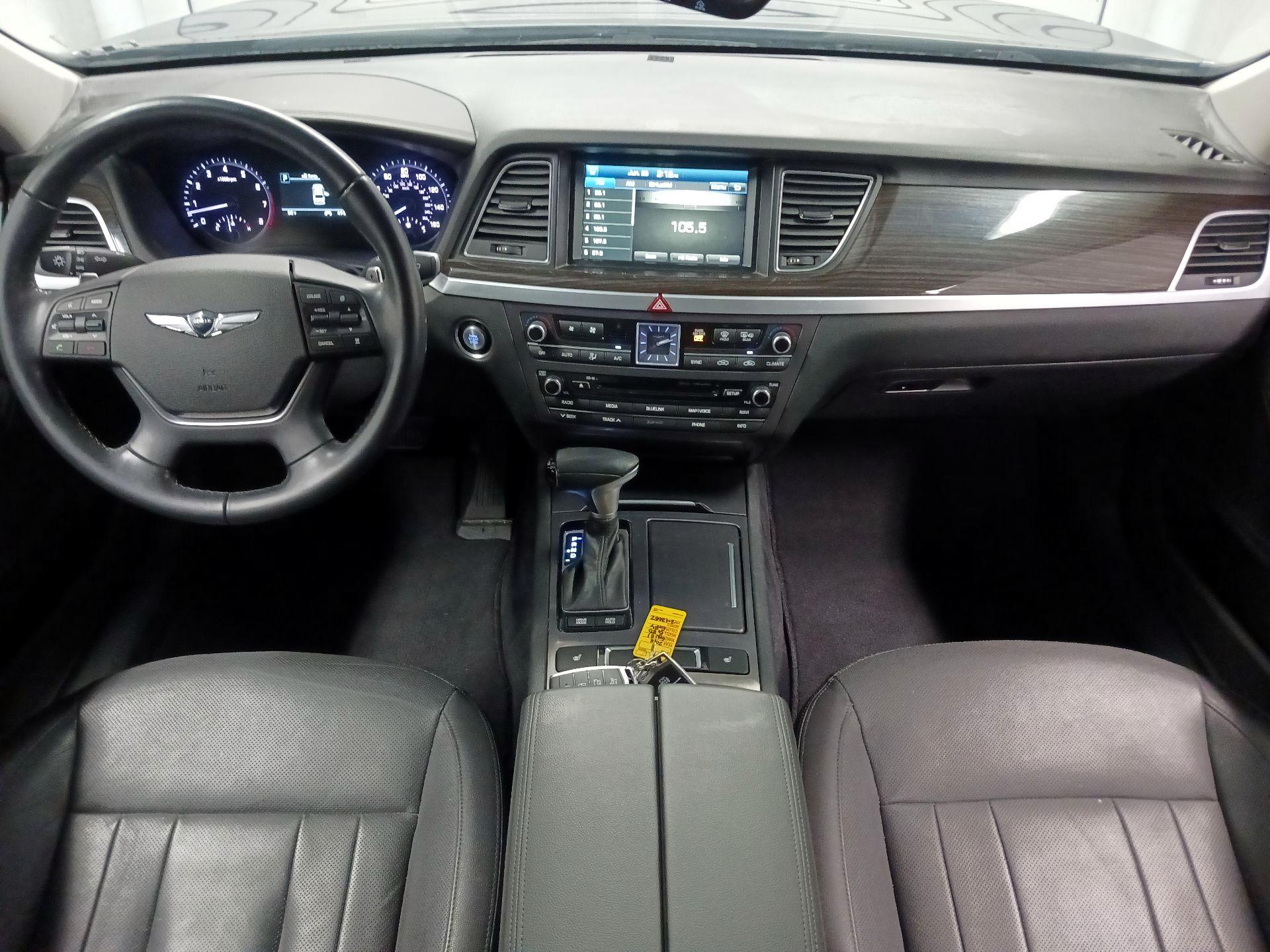 Thumbnail: 2018 Genesis G80 - 9