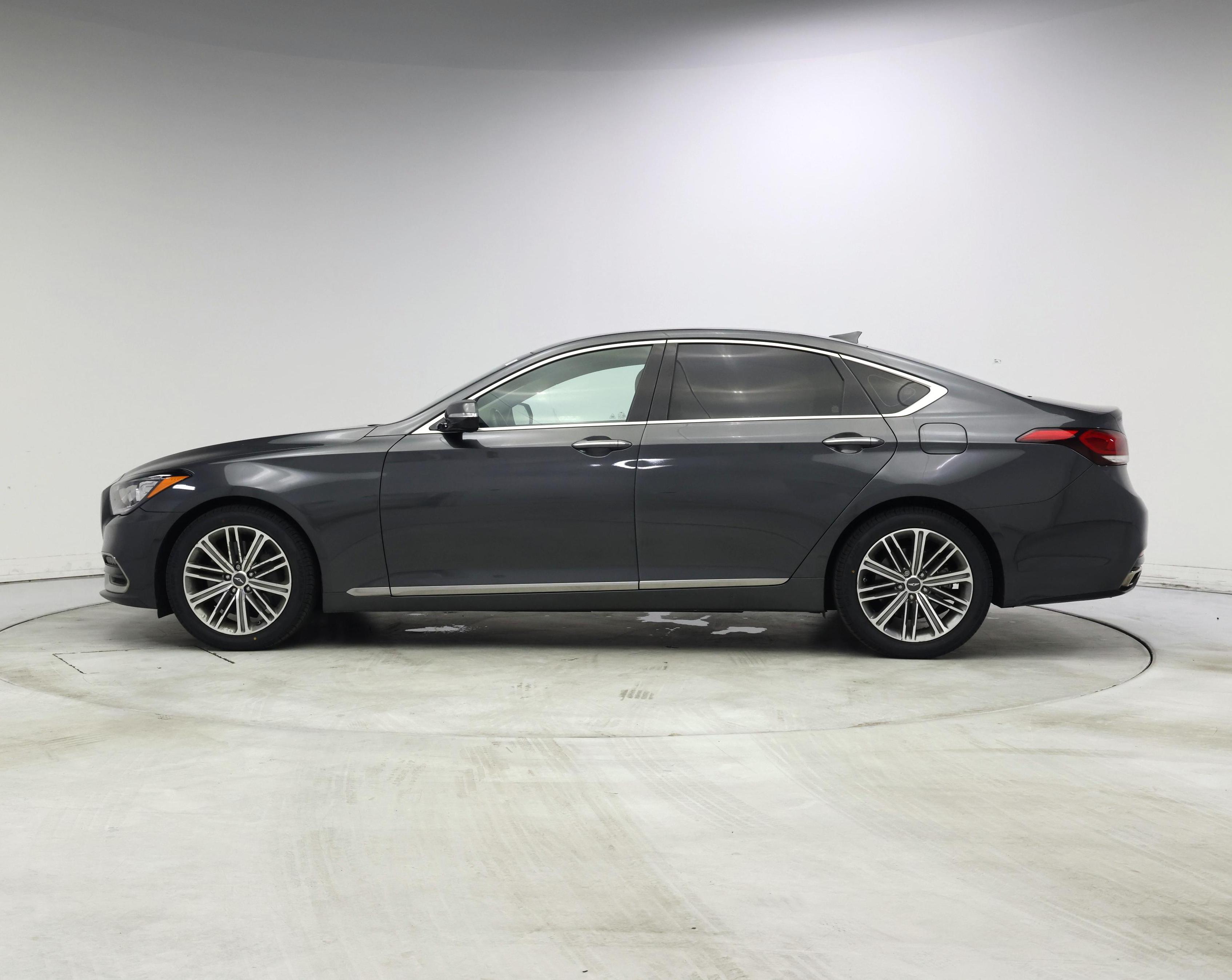 Thumbnail: 2018 Genesis G80 - 3