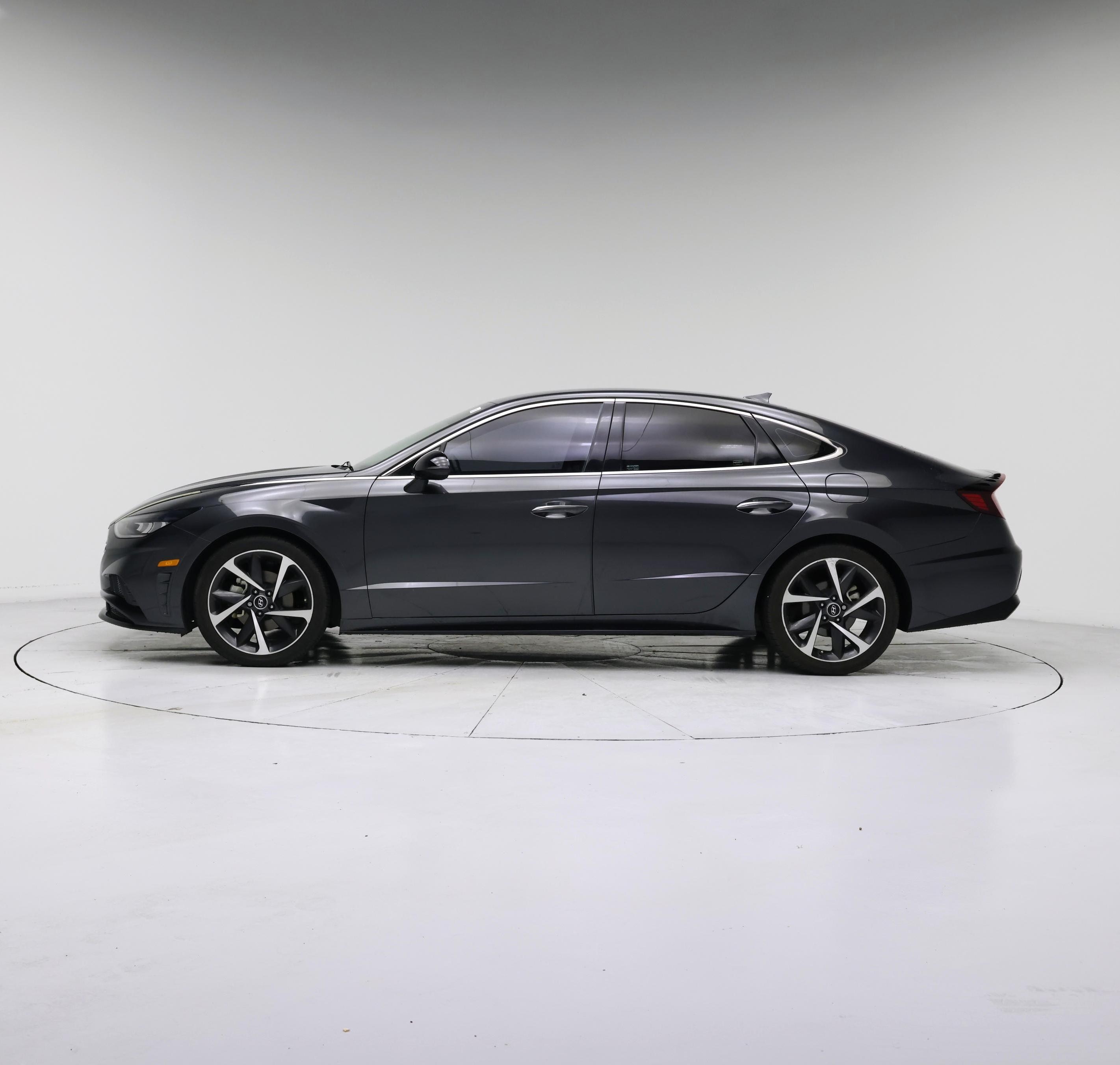 Thumbnail: 2021 Hyundai Sonata - 3