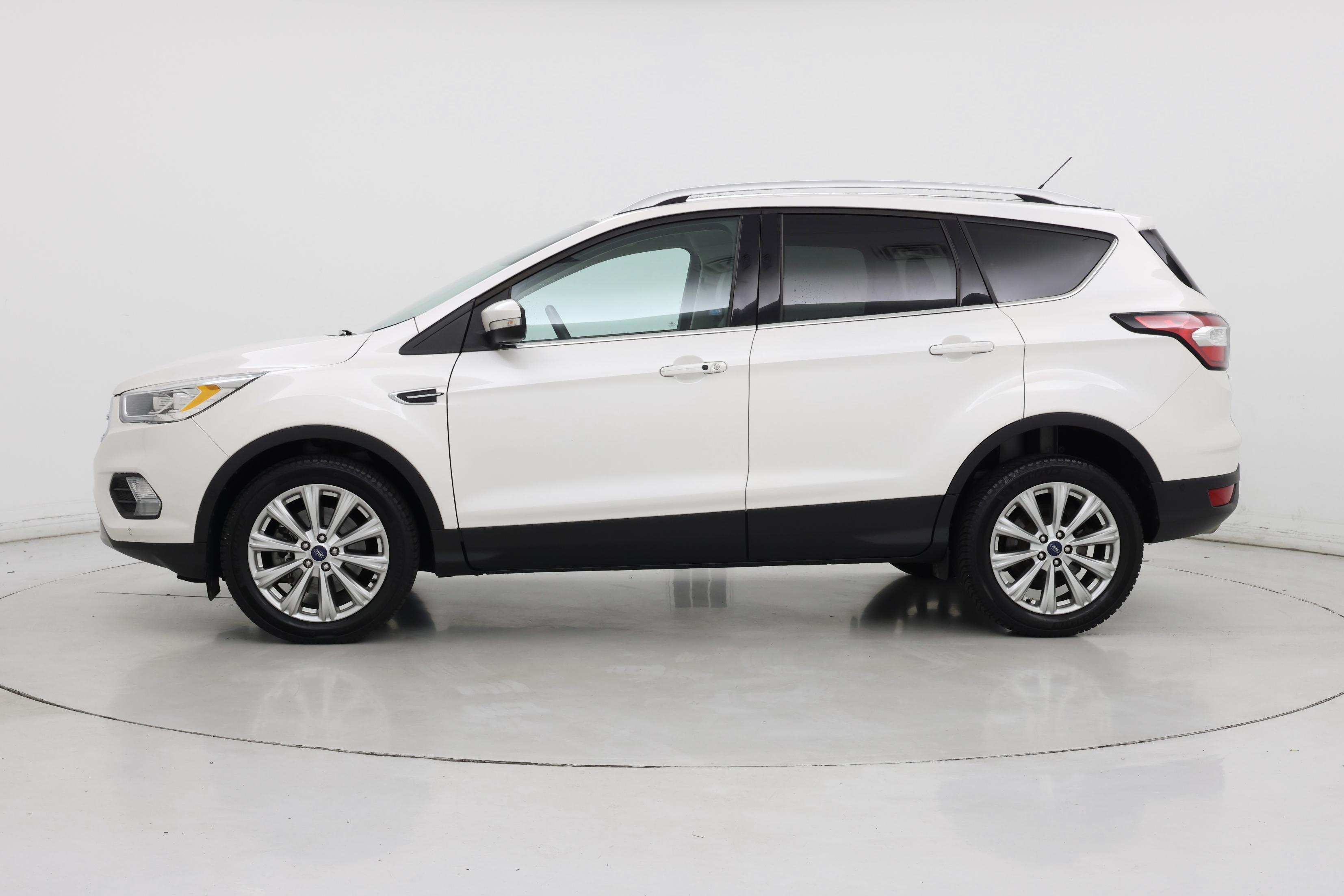 Thumbnail: 2017 Ford Escape - 3