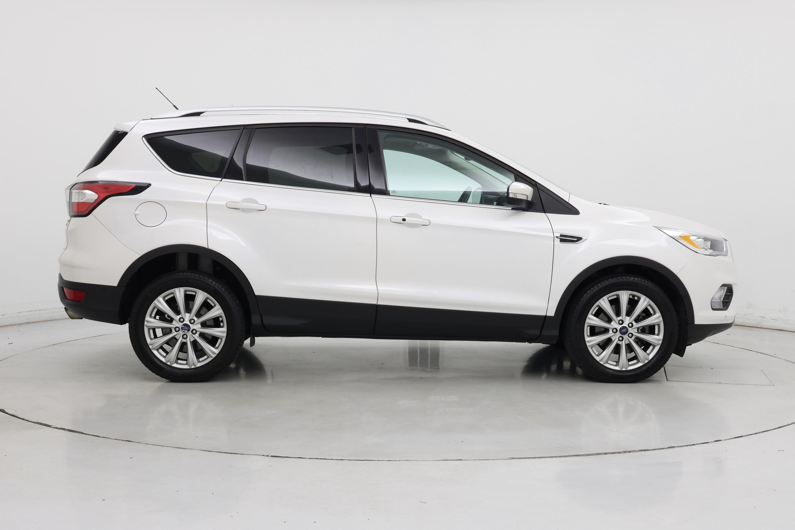 Thumbnail: 2017 Ford Escape - 7