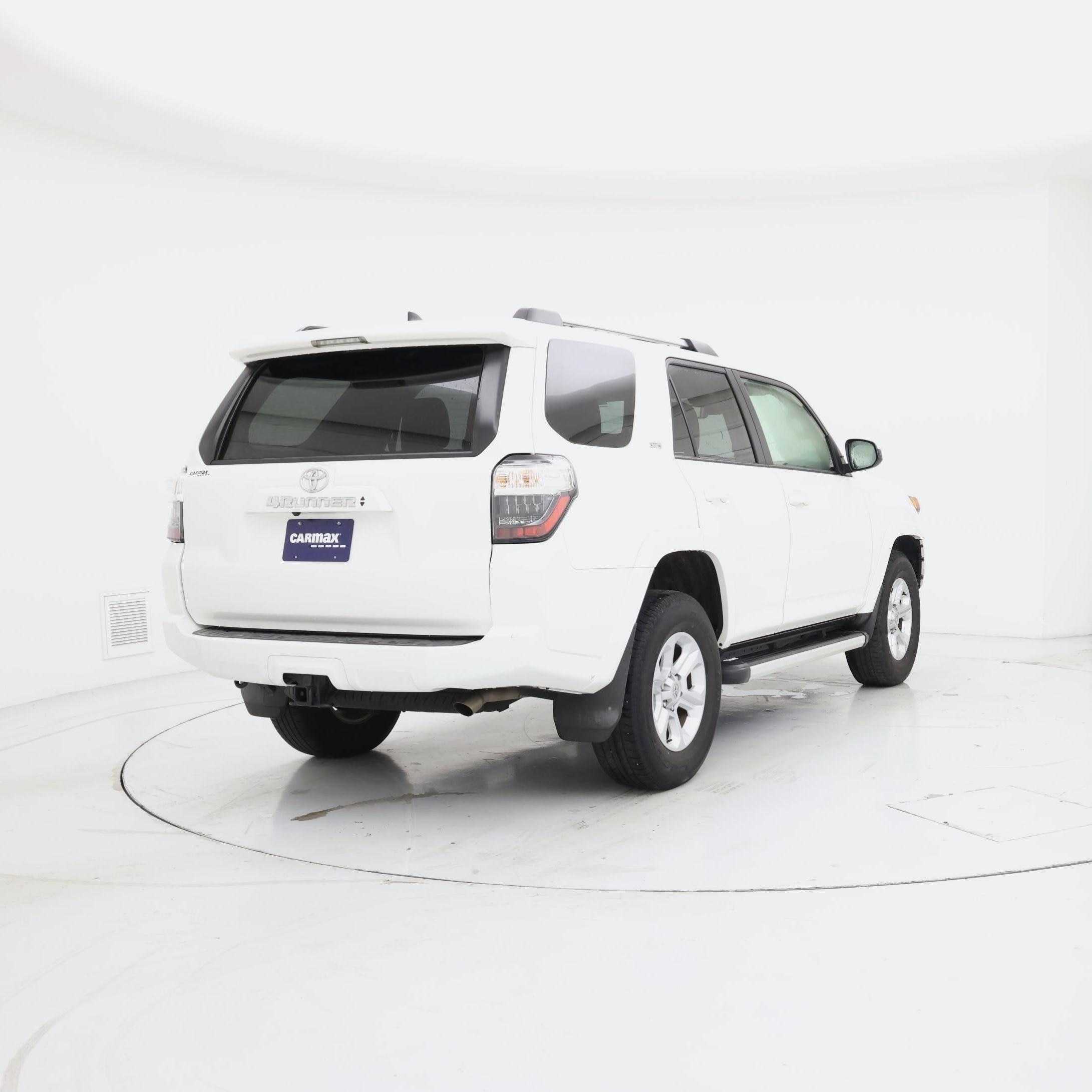 Thumbnail: 2022 Toyota 4Runner - 8