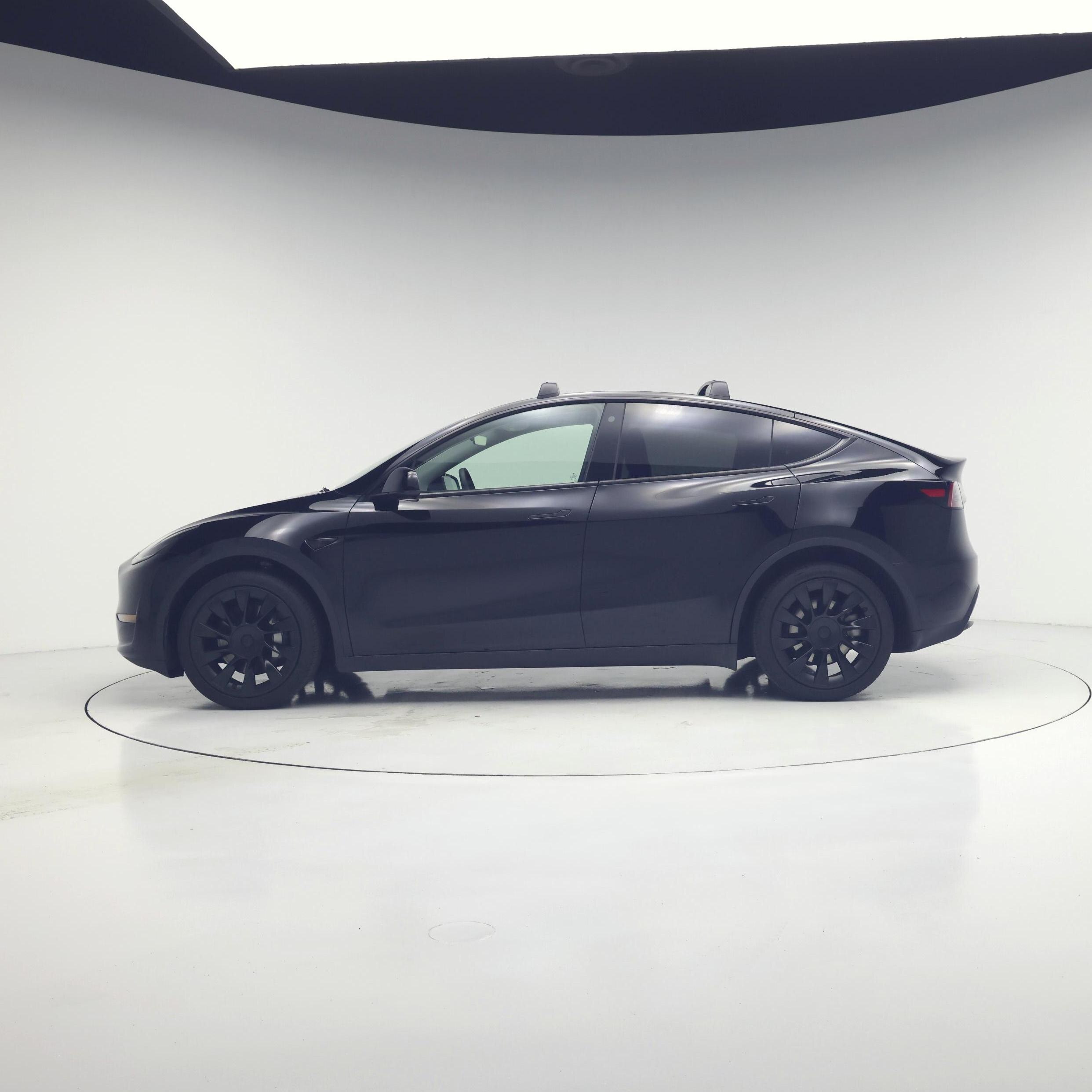 Thumbnail: 2023 Tesla Model Y - 3