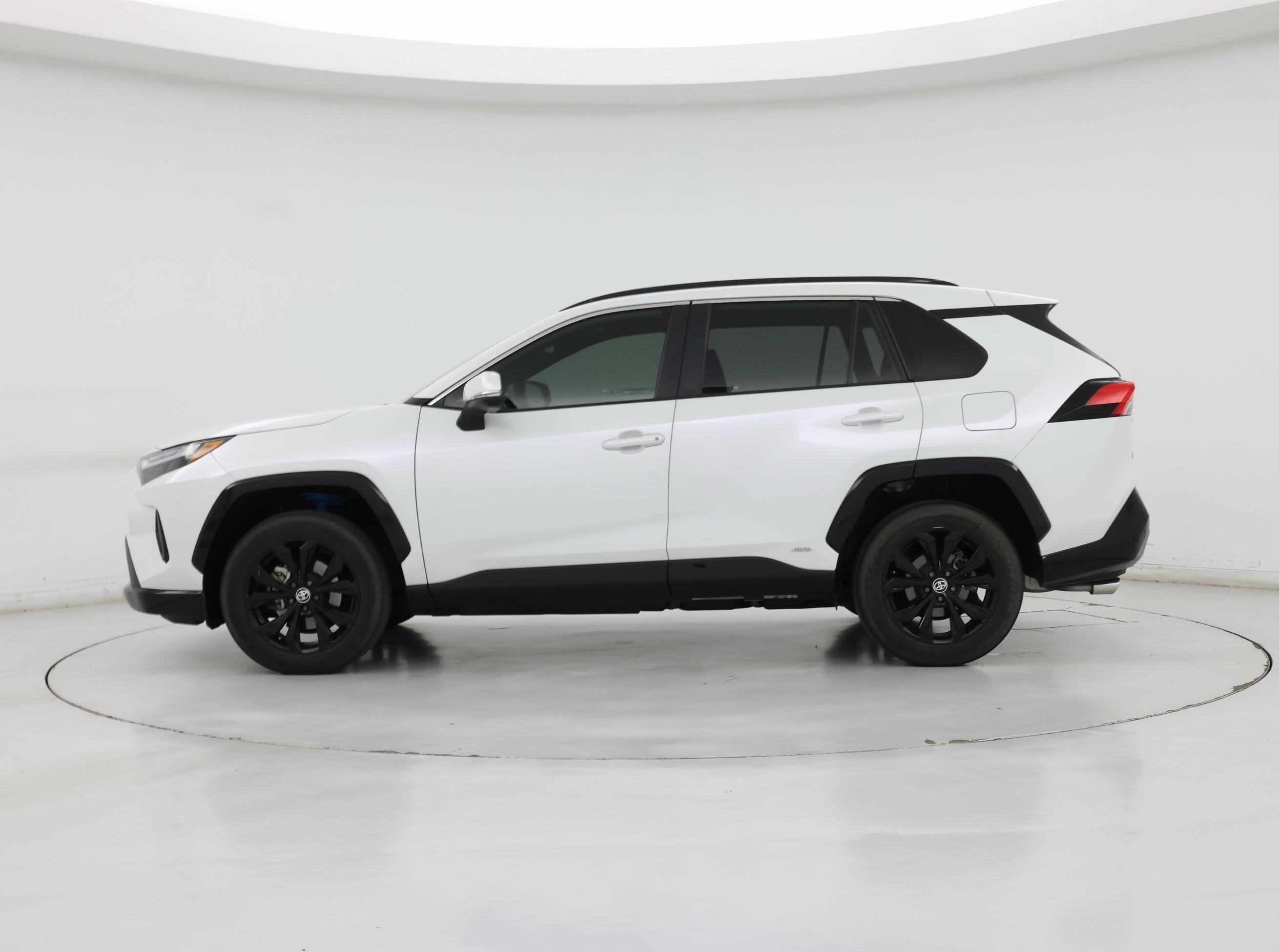 Thumbnail: 2023 Toyota RAV4 - 3