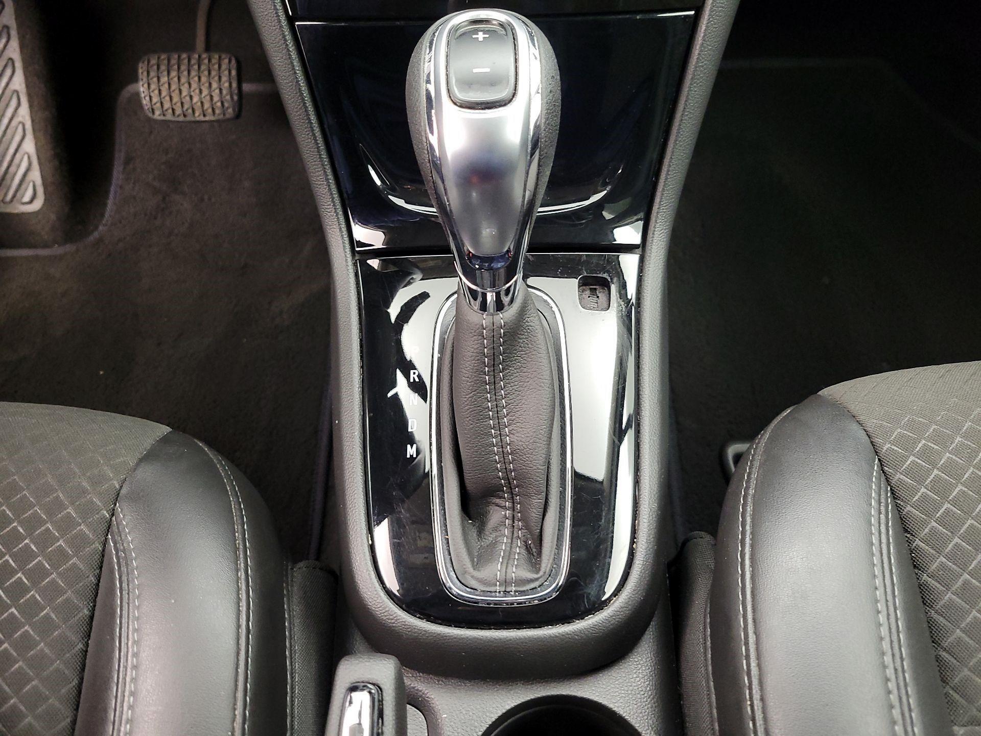 Thumbnail: 2021 Buick Encore - 17