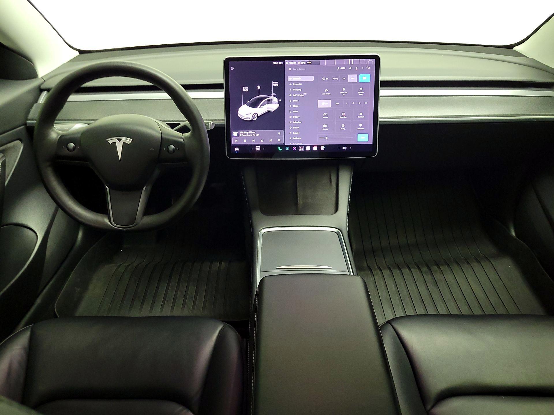 Thumbnail: 2021 Tesla Model 3 - 9
