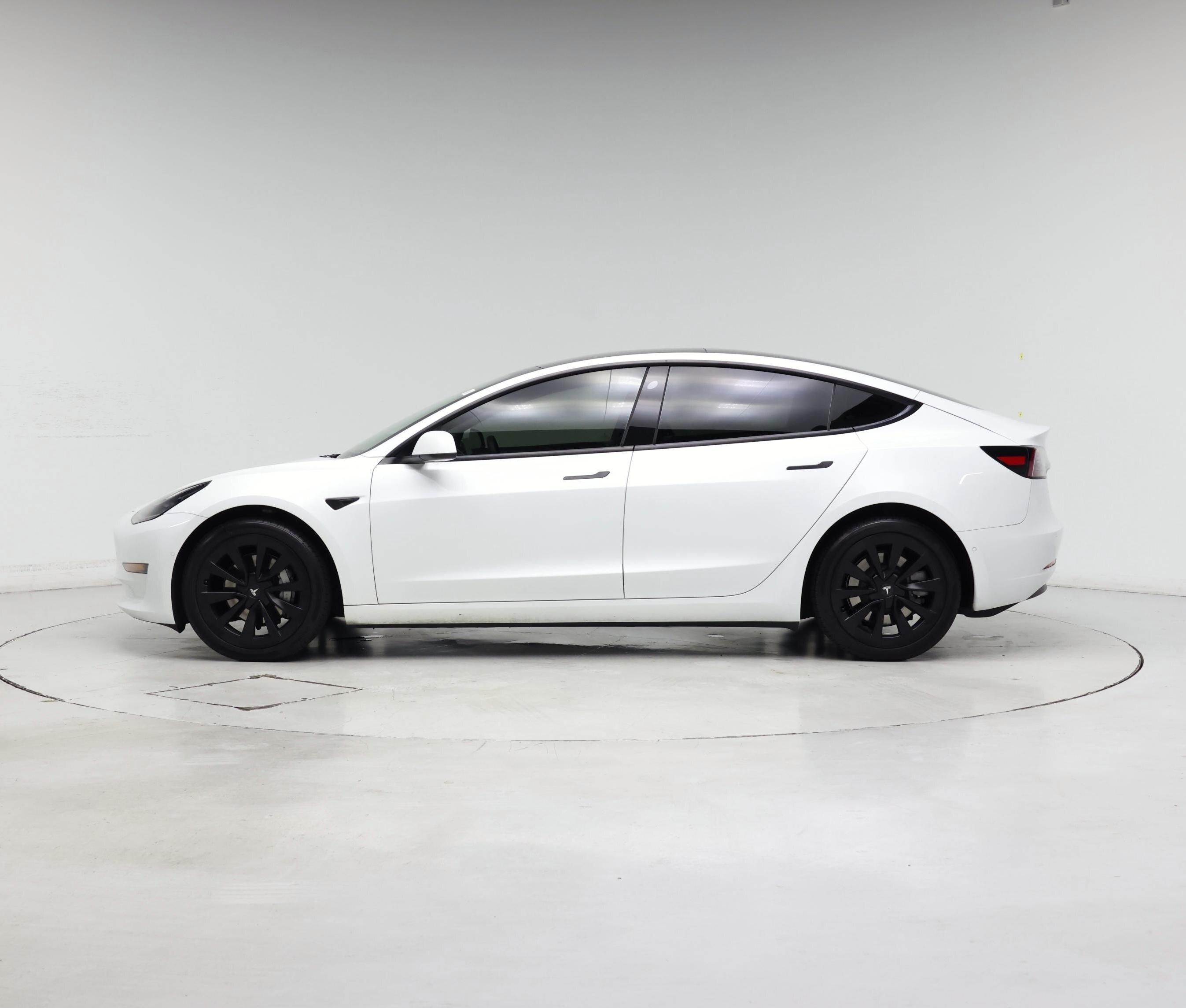 Thumbnail: 2021 Tesla Model 3 - 3