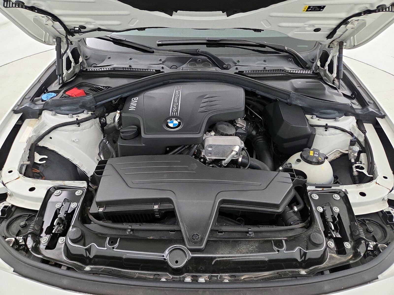 2017 BMW 3 Series 320i - Photo 23
