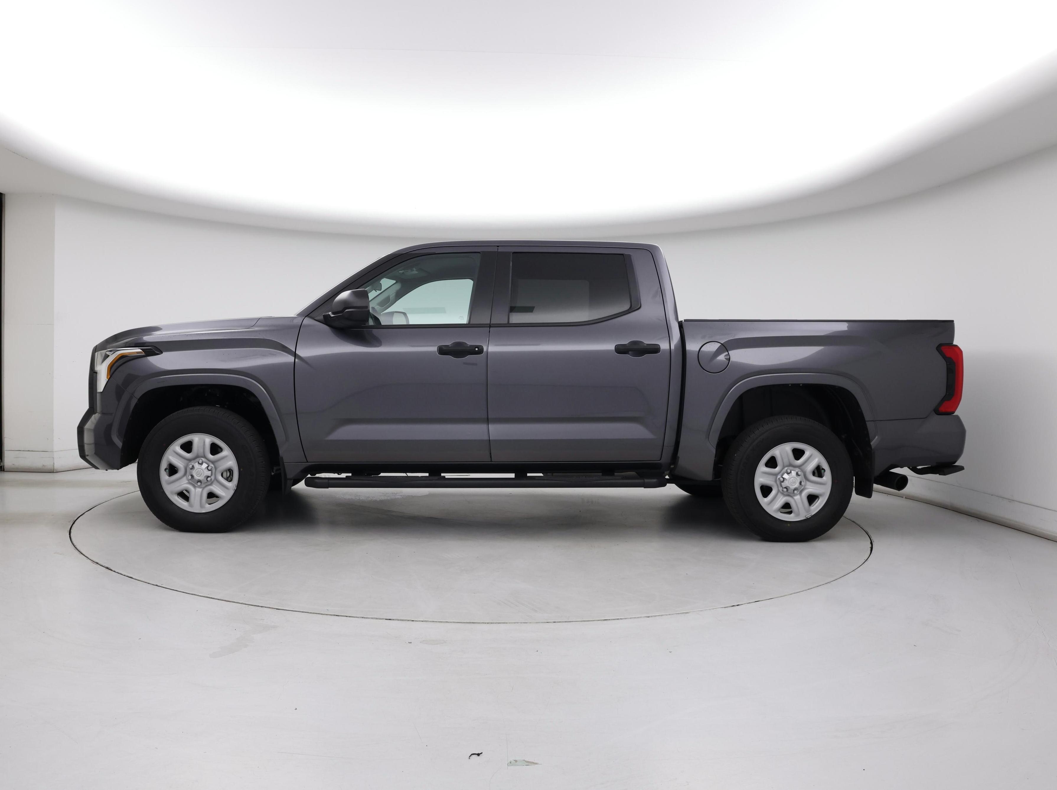 Thumbnail: 2024 Toyota Tundra - 3