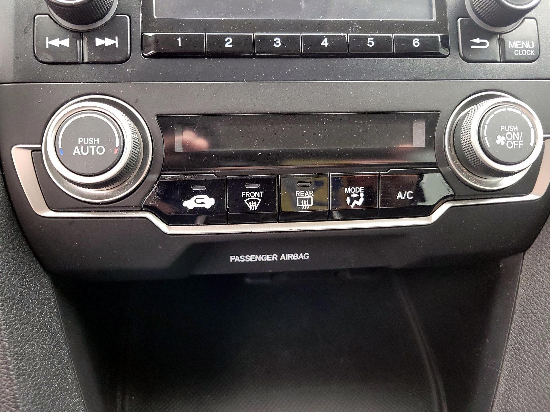 Thumbnail: 2016 Honda Civic - 16