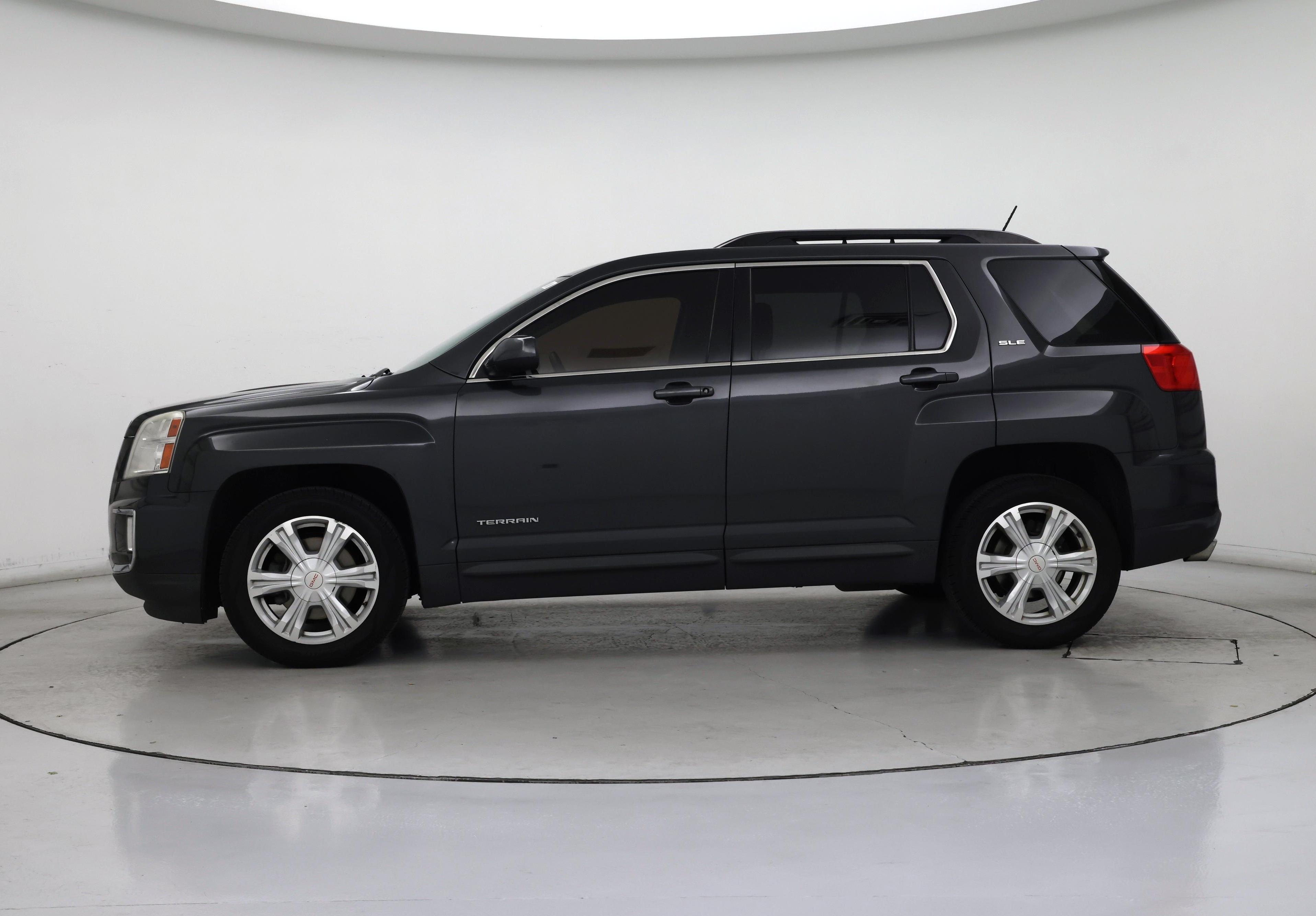 Thumbnail: 2017 GMC Terrain - 3