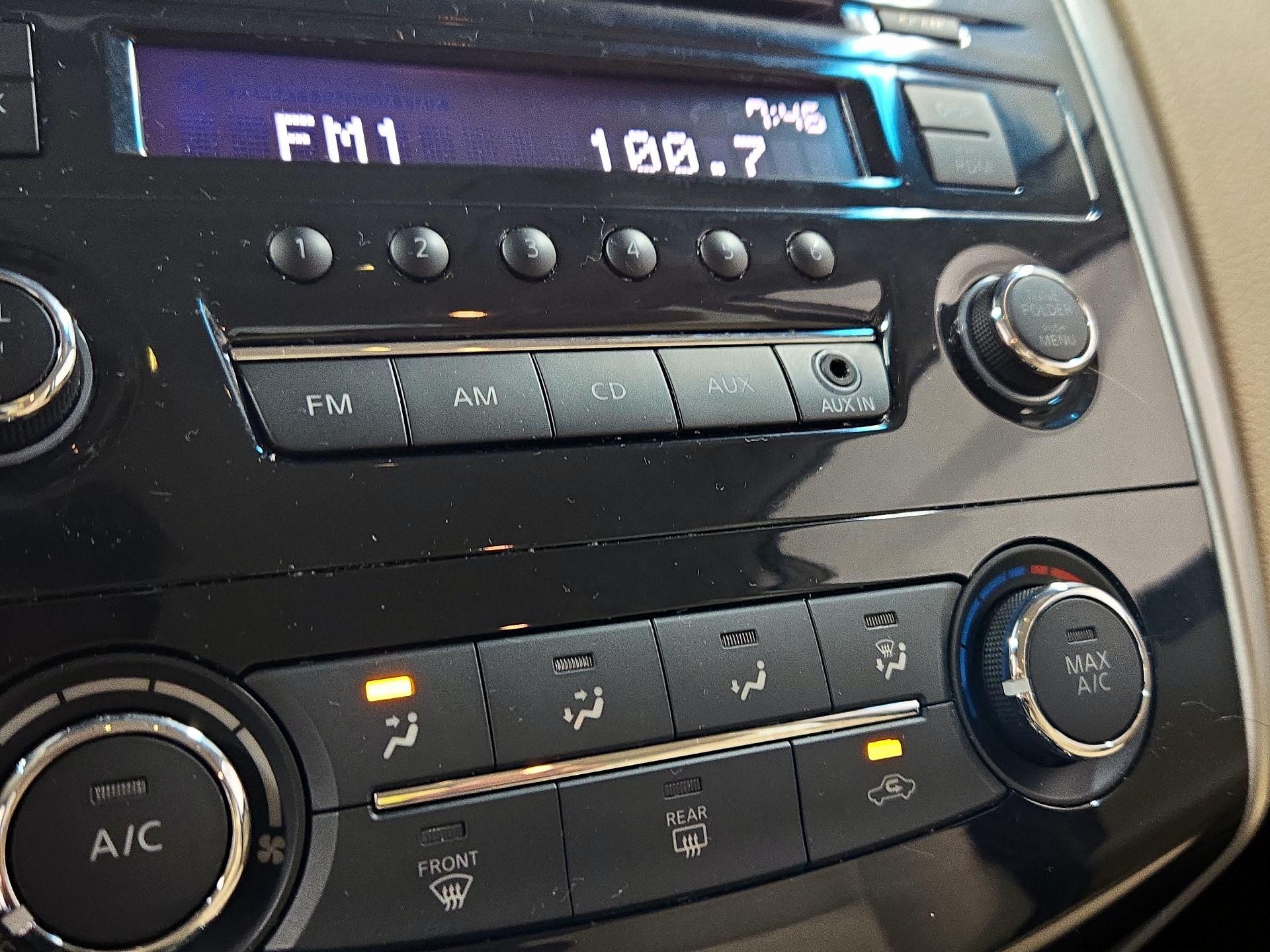 Thumbnail: 2015 Nissan Altima - 17