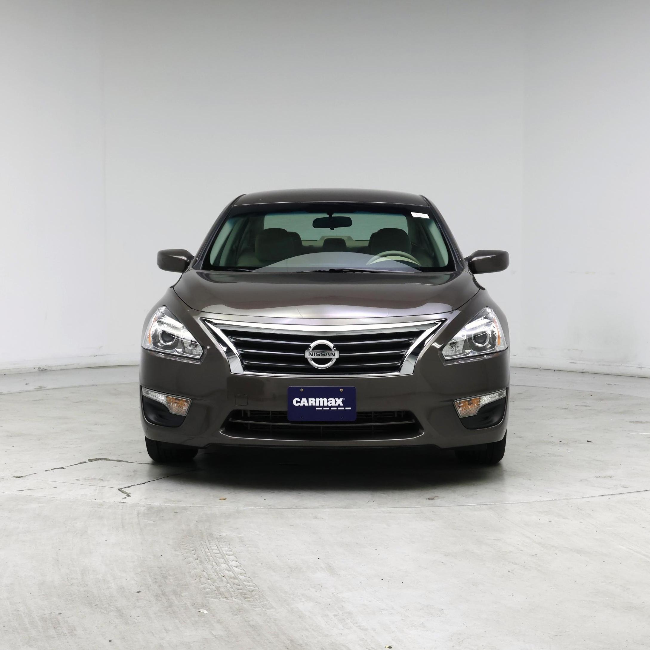 Thumbnail: 2015 Nissan Altima - 5
