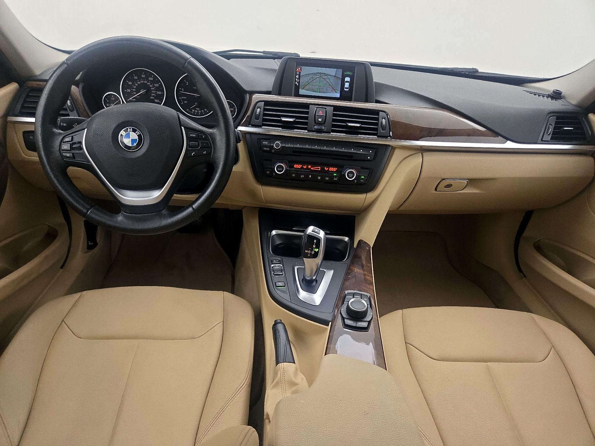 Thumbnail: 2015 BMW 3 Series - 9