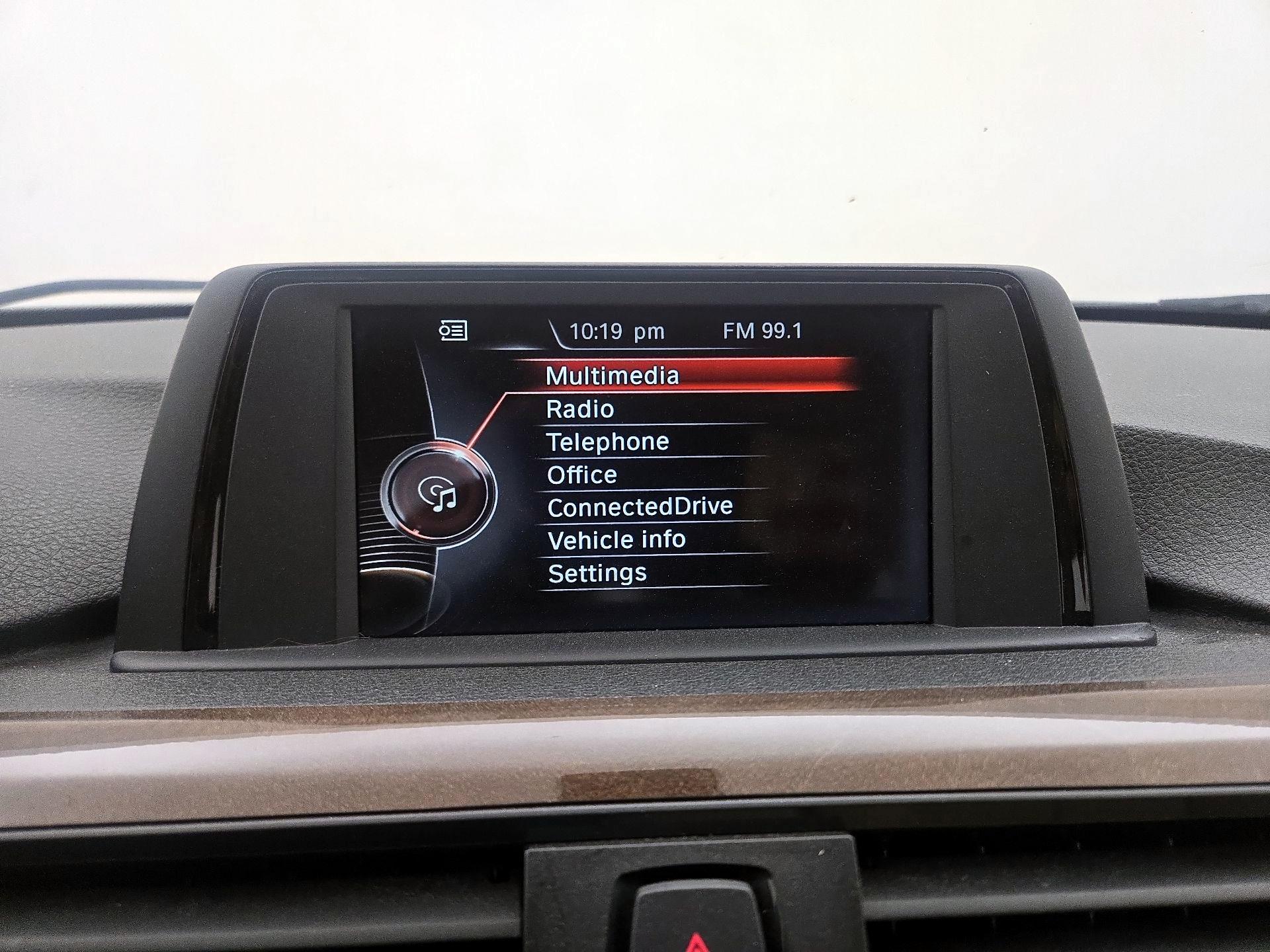 Thumbnail: 2015 BMW 3 Series - 15