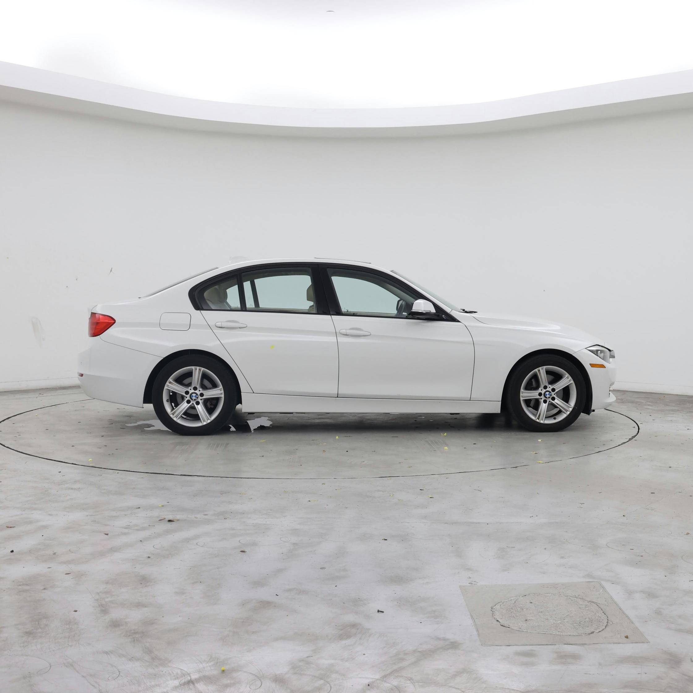 Thumbnail: 2015 BMW 3 Series - 7