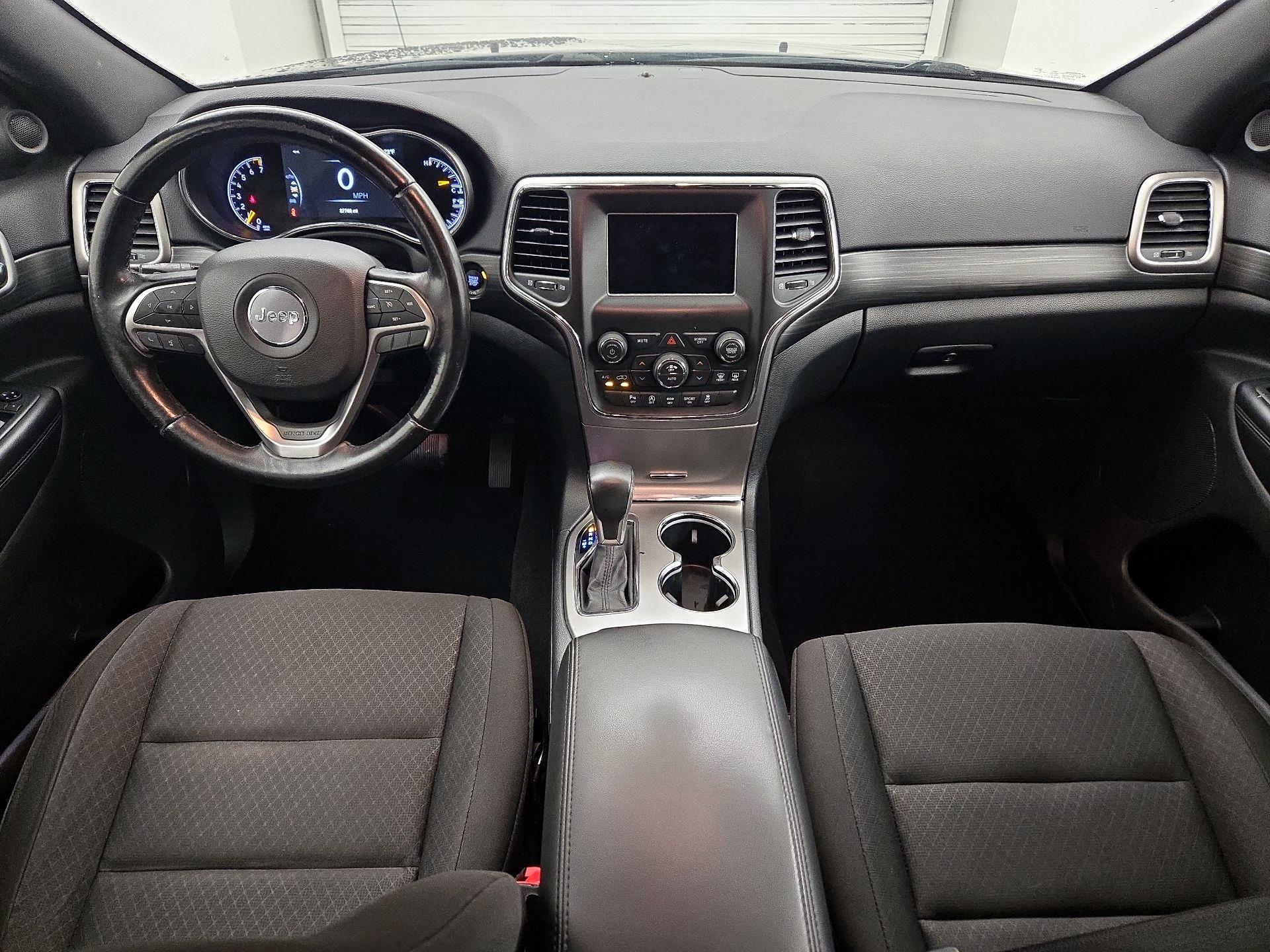 Thumbnail: 2020 Jeep Grand Cherokee - 9