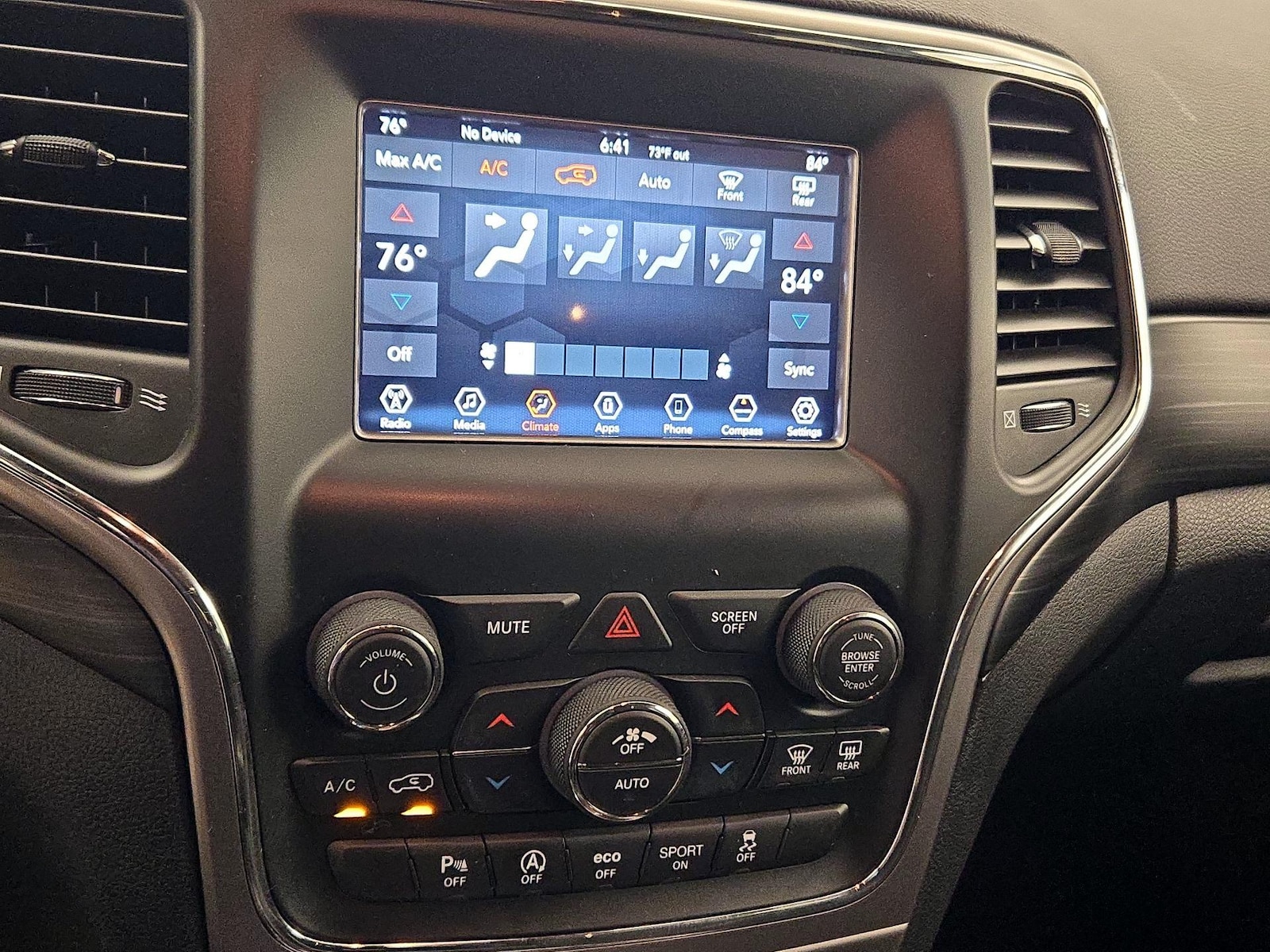 2020 Jeep Grand Cherokee Laredo E - Photo 18