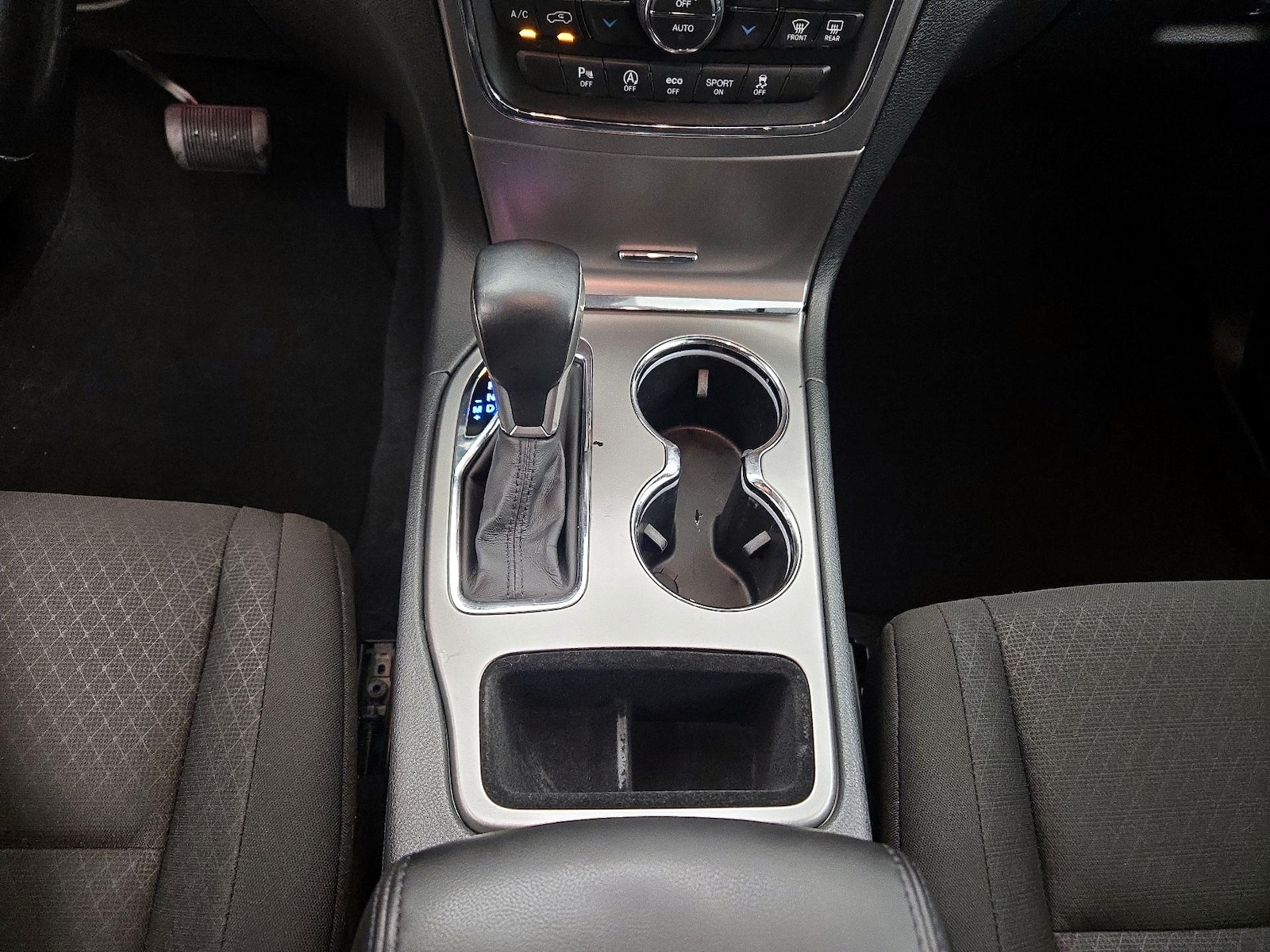 2020 Jeep Grand Cherokee Laredo E - Photo 19