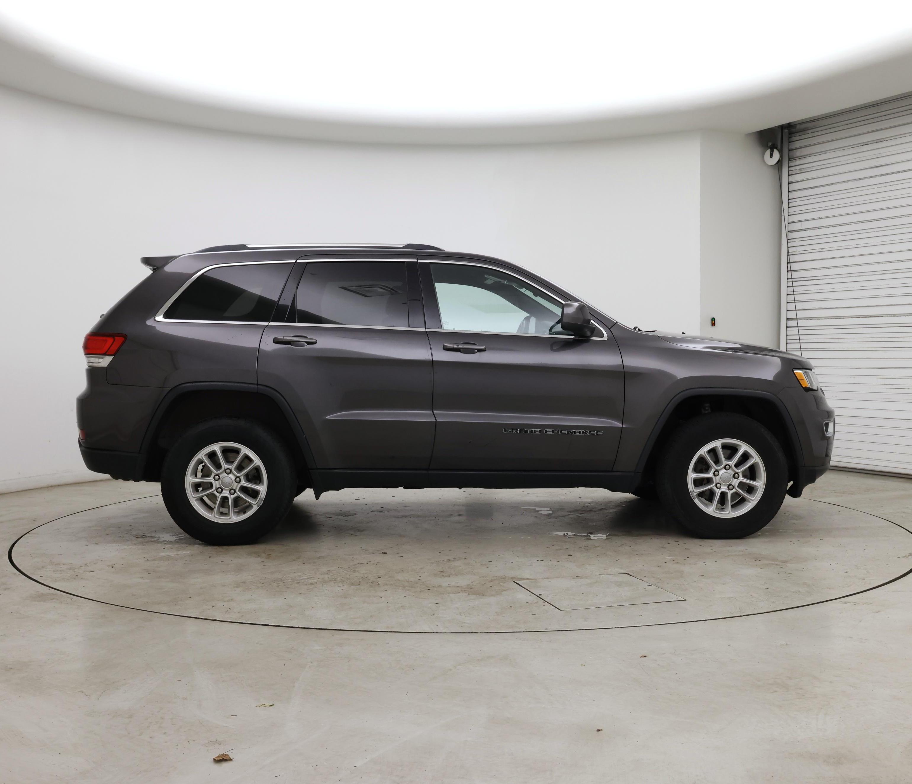 Thumbnail: 2020 Jeep Grand Cherokee - 7