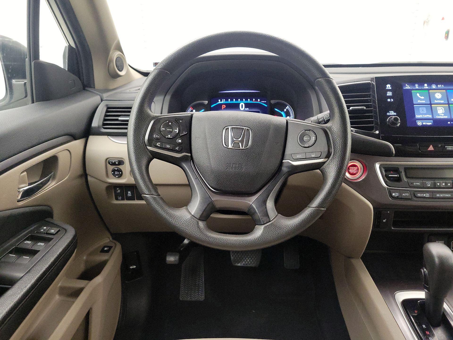 Thumbnail: 2019 Honda Pilot - 10