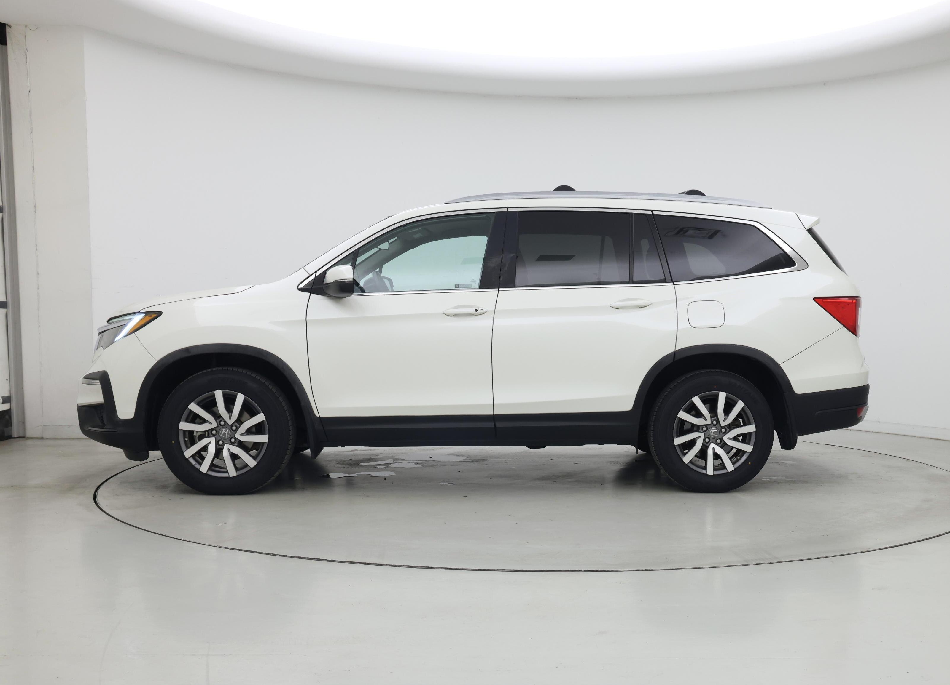 Thumbnail: 2019 Honda Pilot - 3