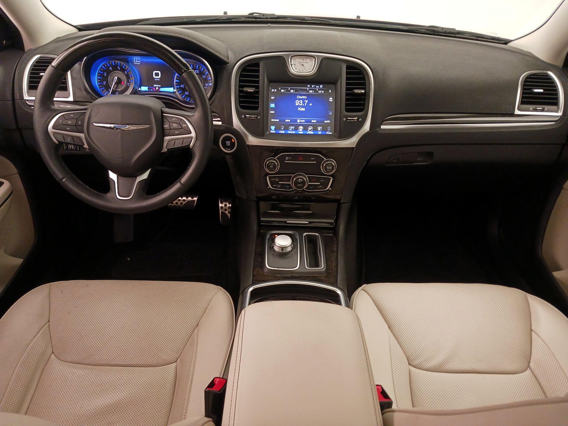 Thumbnail: 2016 Chrysler 300 - 9