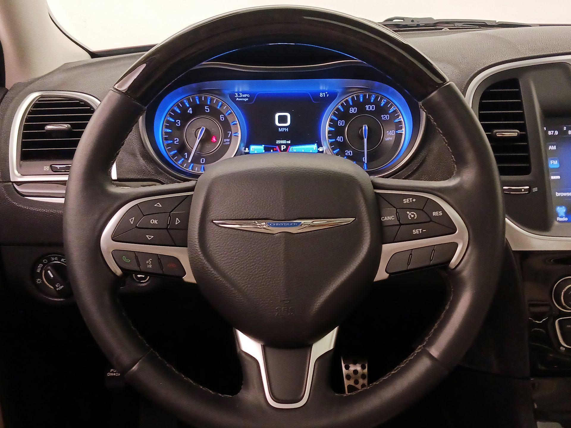 Thumbnail: 2016 Chrysler 300 - 10