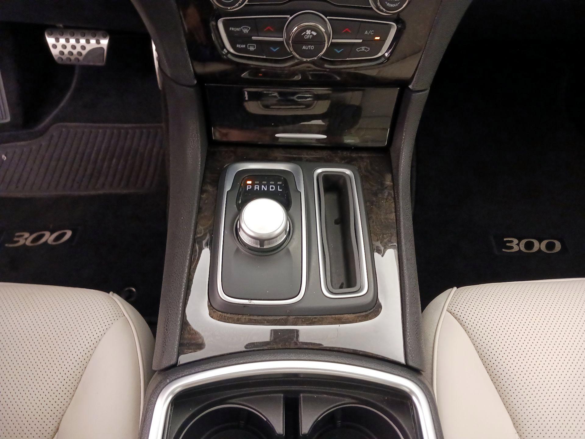 Thumbnail: 2016 Chrysler 300 - 17