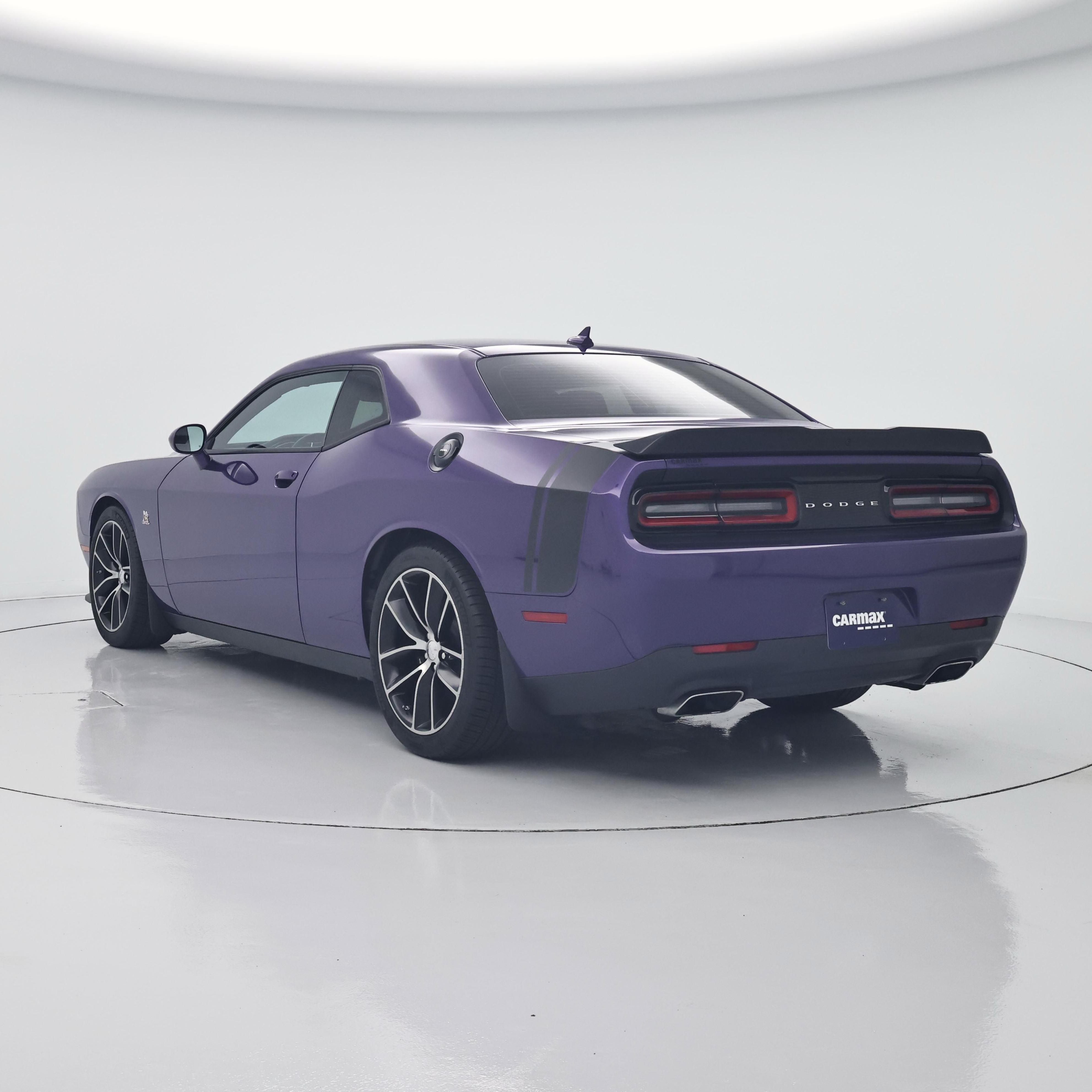 Thumbnail: 2016 Dodge Challenger - 2
