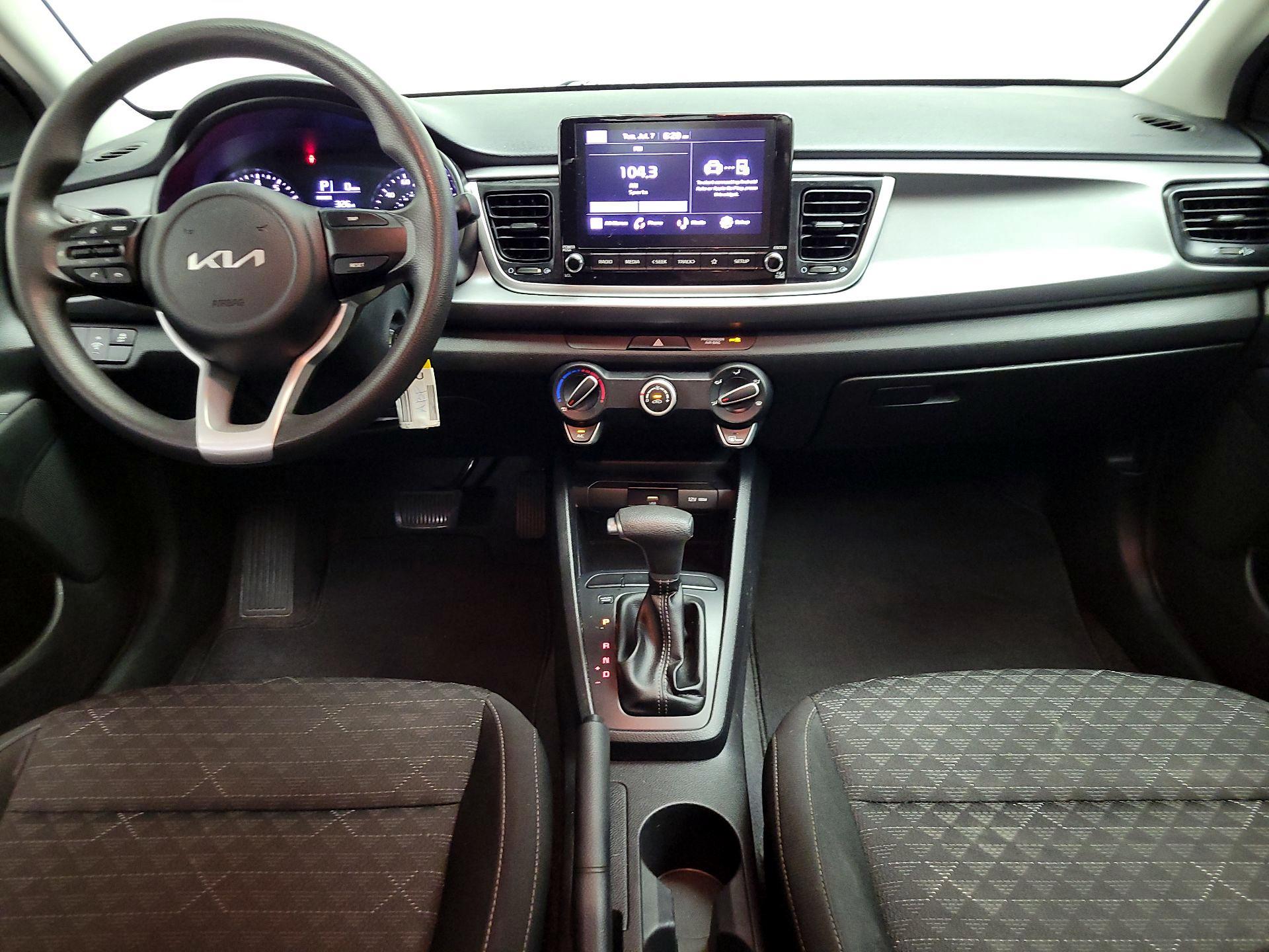 Thumbnail: 2022 Kia Rio - 9