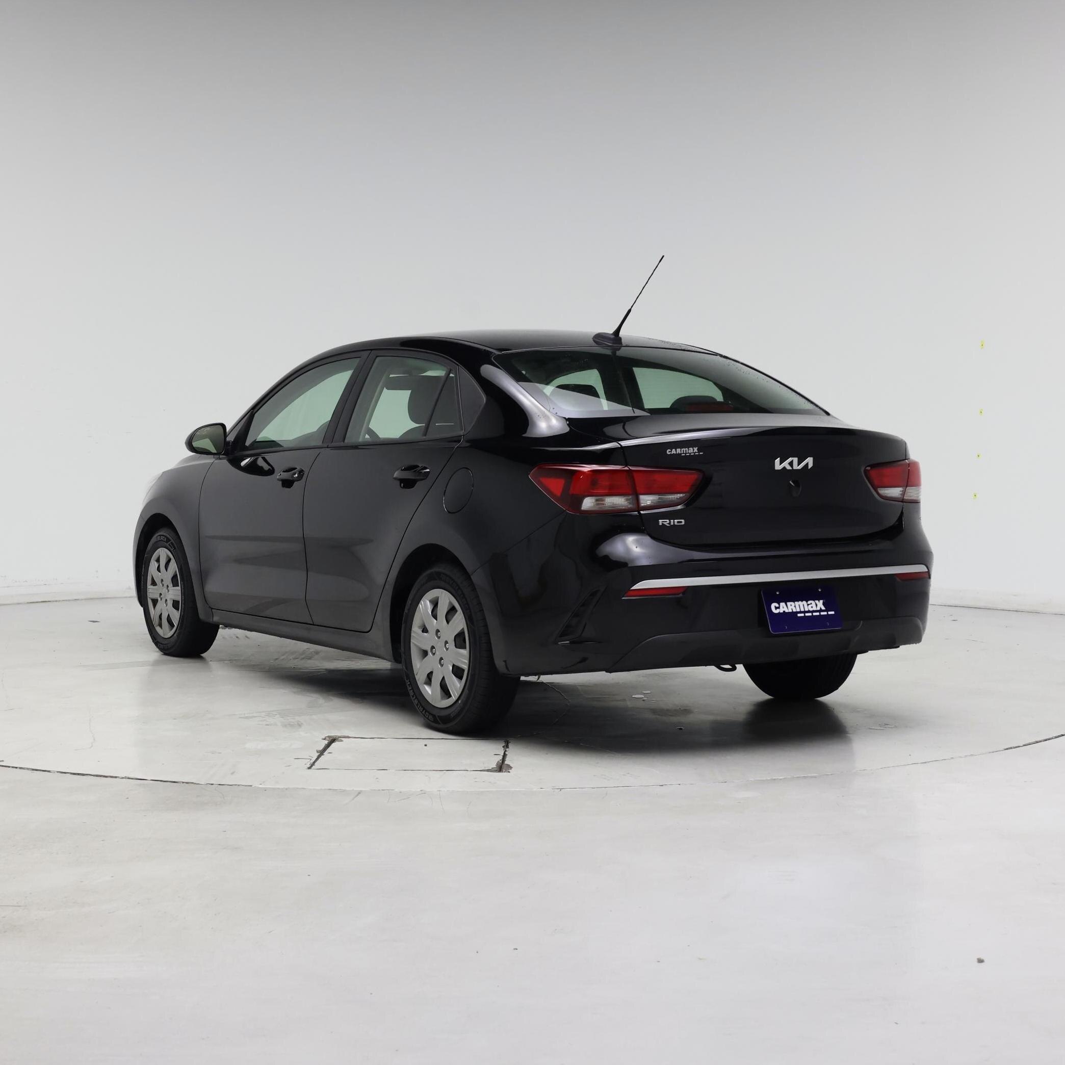 Thumbnail: 2022 Kia Rio - 2
