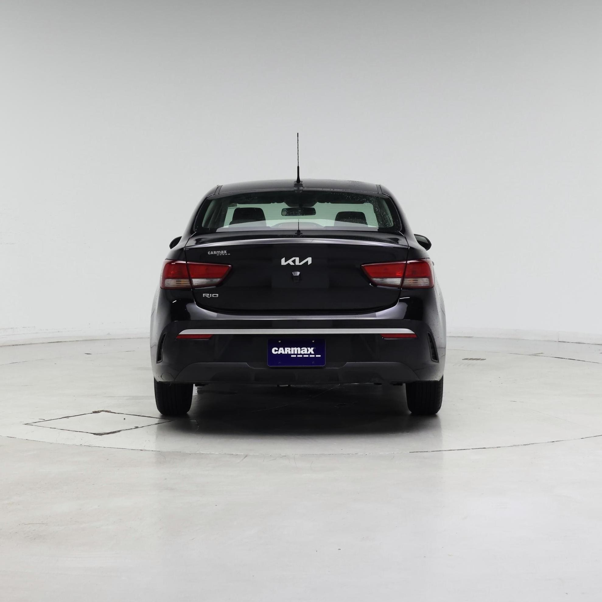 Thumbnail: 2022 Kia Rio - 6