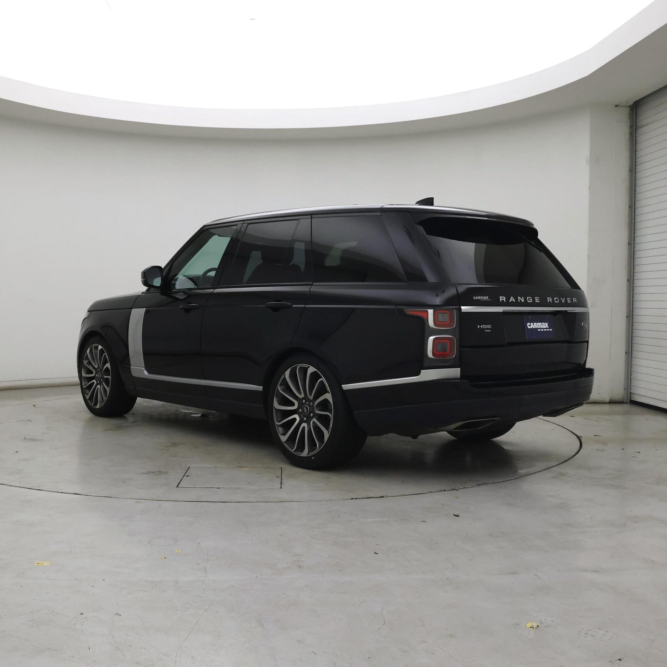 Thumbnail: 2021 Land Rover Range Rover - 2