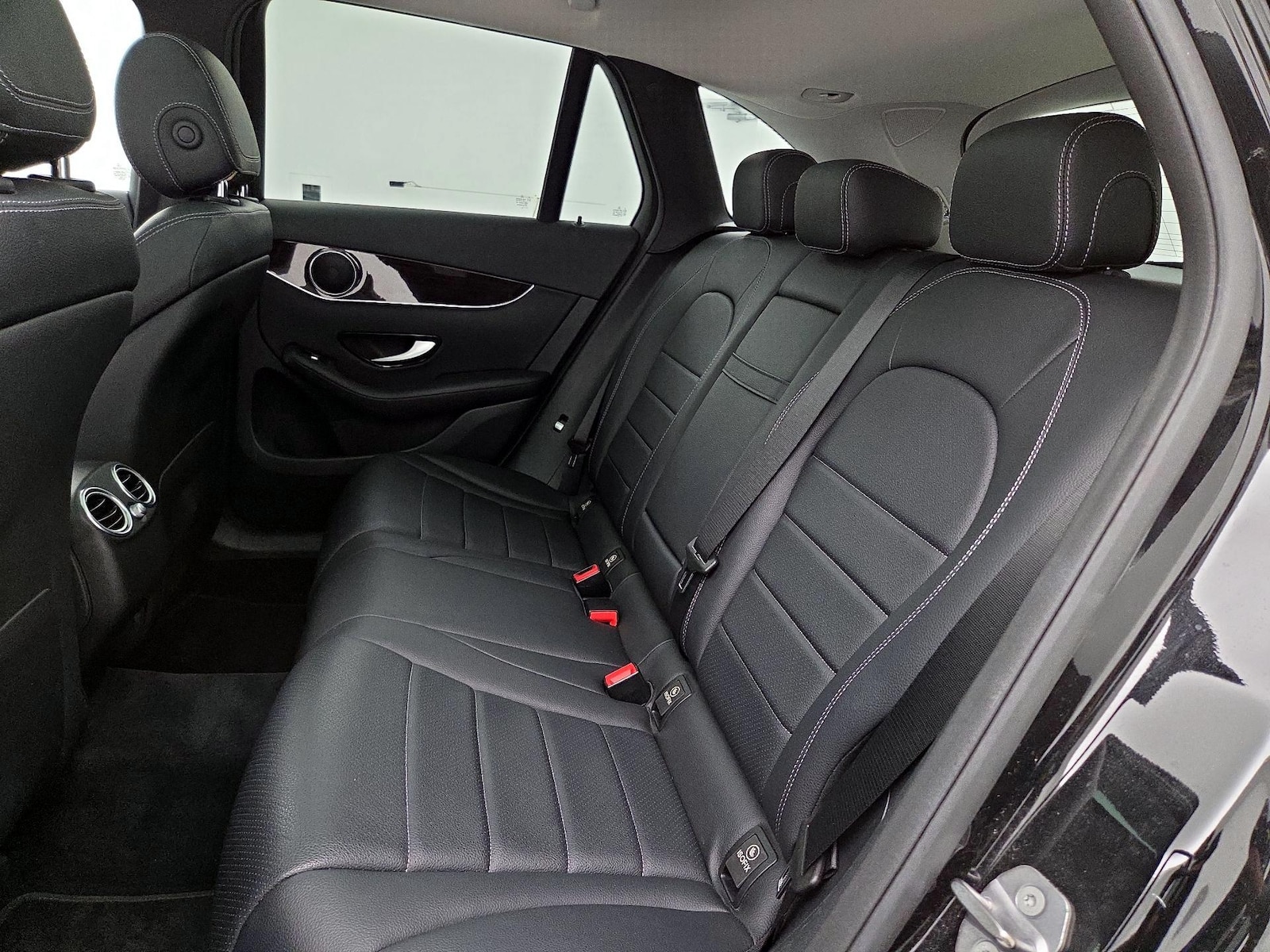 2016 Mercedes-Benz GLC GLC300 - Photo 22
