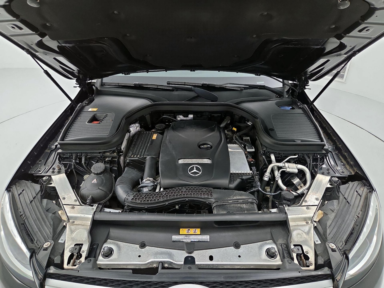 2016 Mercedes-Benz GLC GLC300 - Photo 25
