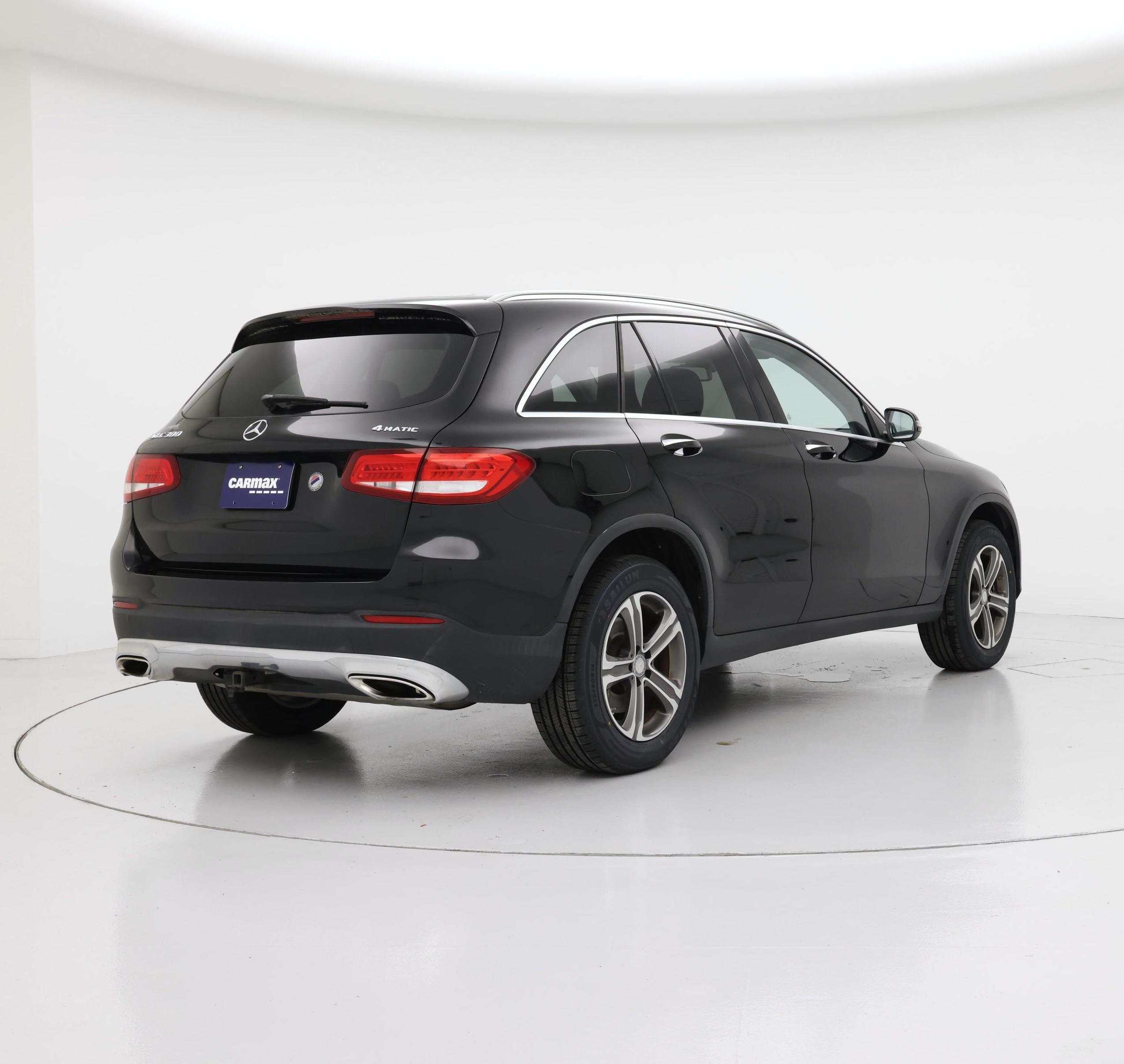 Thumbnail: 2016 Mercedes-Benz GLC - 8
