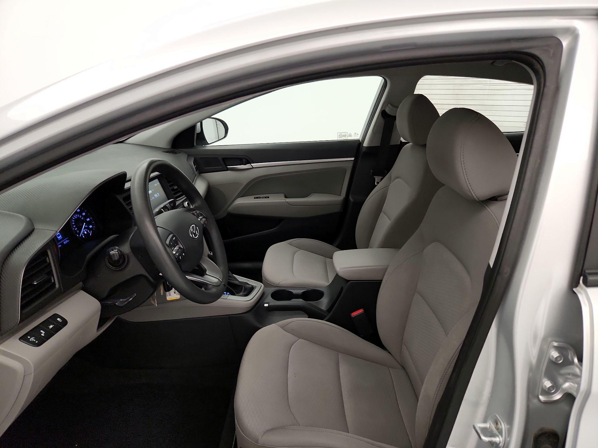 Thumbnail: 2019 Hyundai Elantra - 11