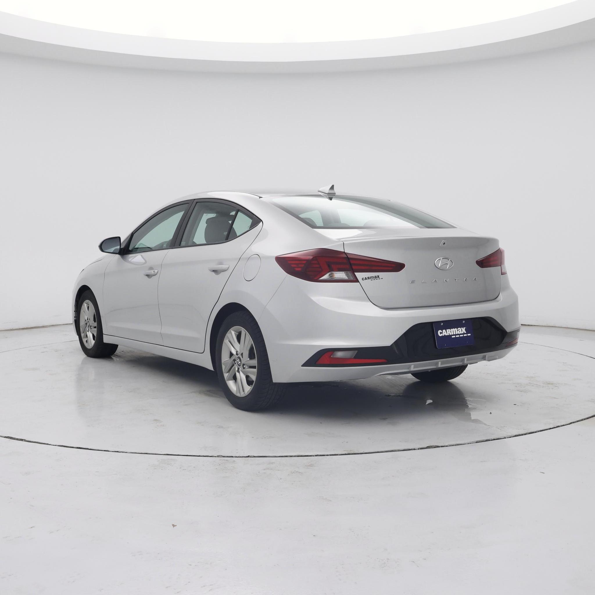 Thumbnail: 2019 Hyundai Elantra - 2