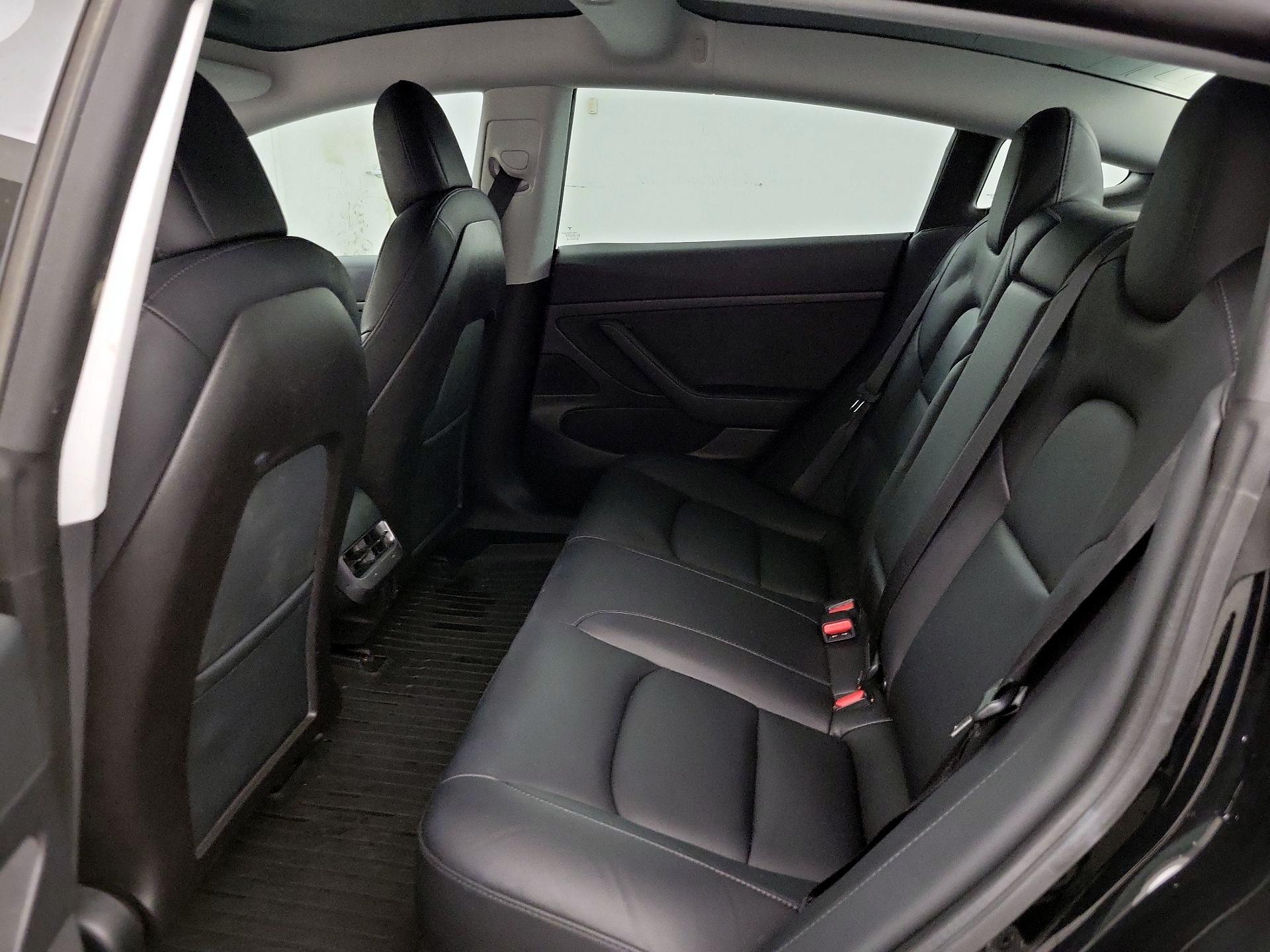 Thumbnail: 2020 Tesla Model 3 - 19