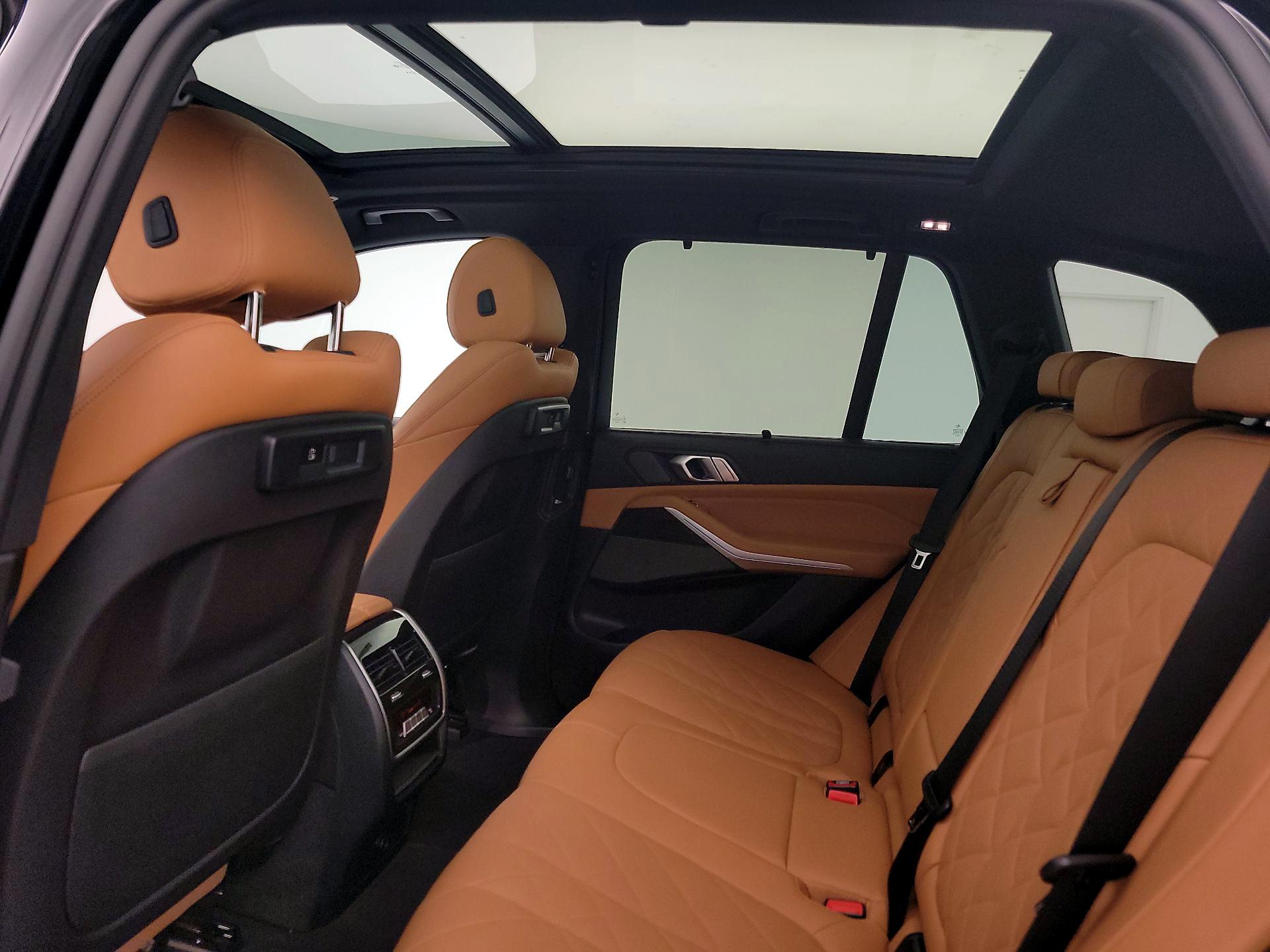 Thumbnail: 2023 BMW X5 - 20