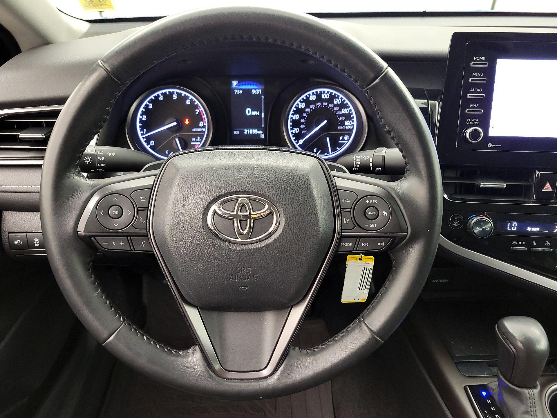 Thumbnail: 2023 Toyota Camry - 10
