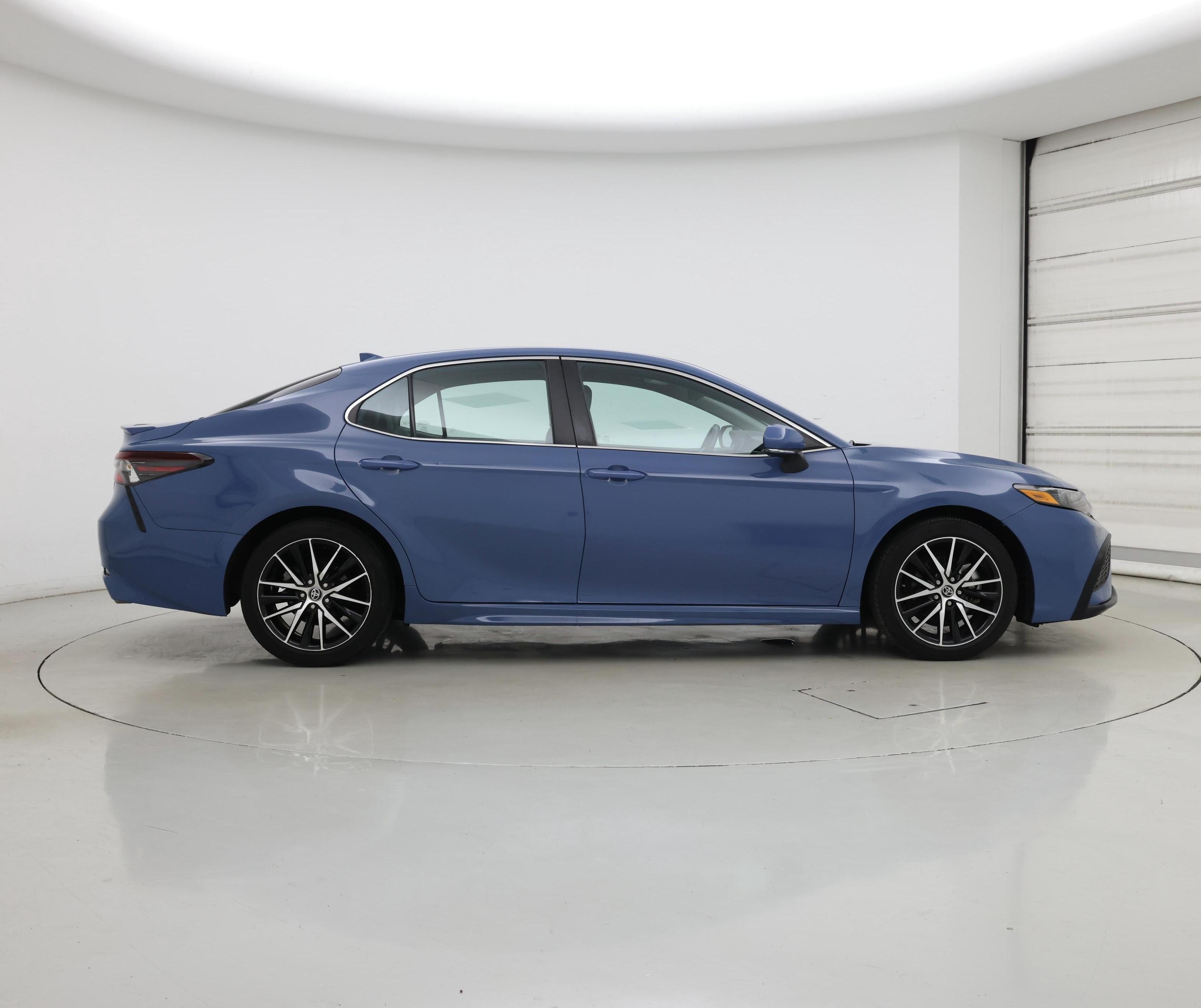 Thumbnail: 2023 Toyota Camry - 7
