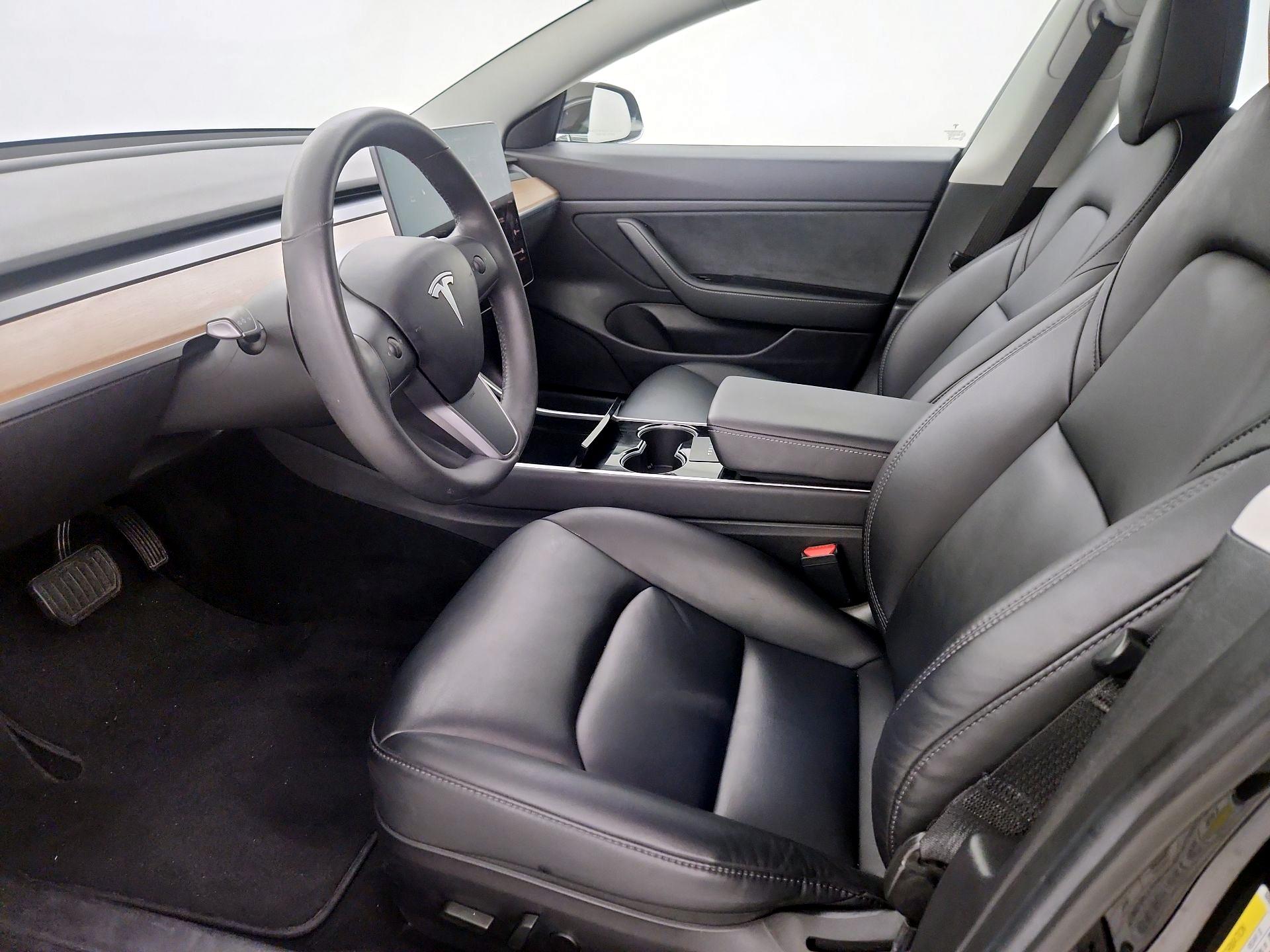 Thumbnail: 2020 Tesla Model 3 - 11