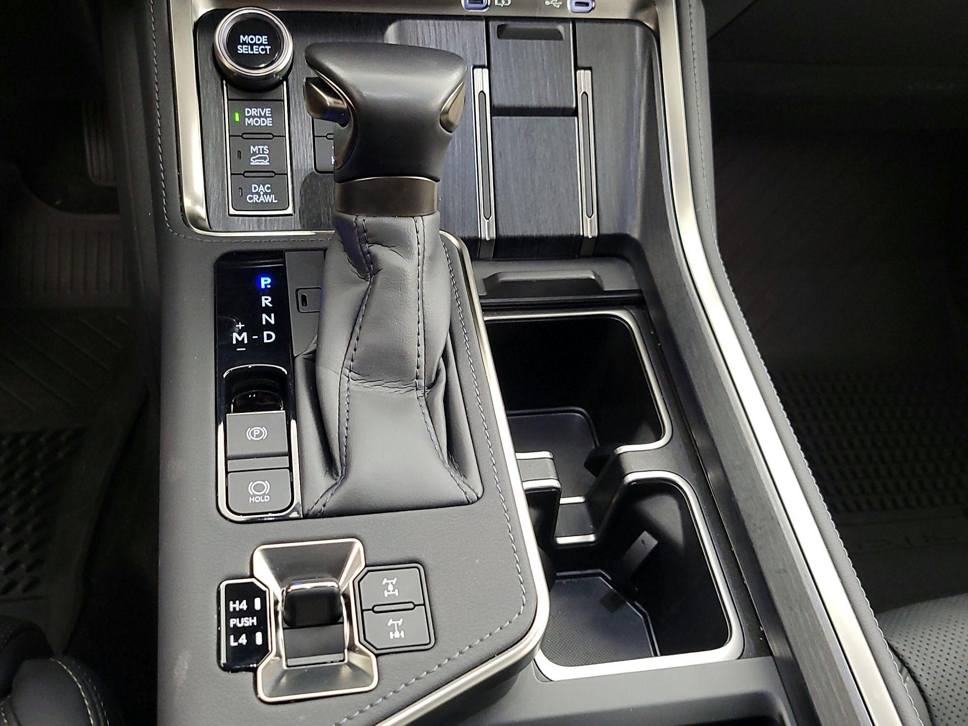 Thumbnail: 2025 Lexus GX - 17