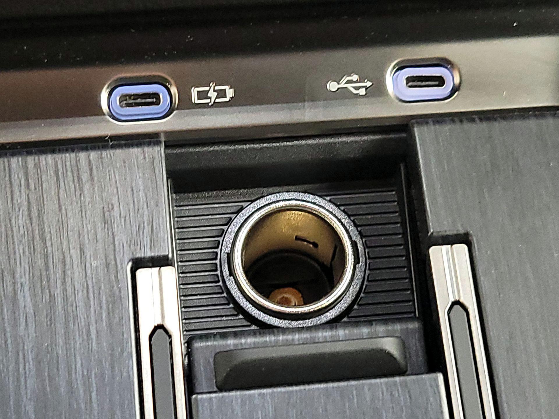 Thumbnail: 2025 Lexus GX - 18