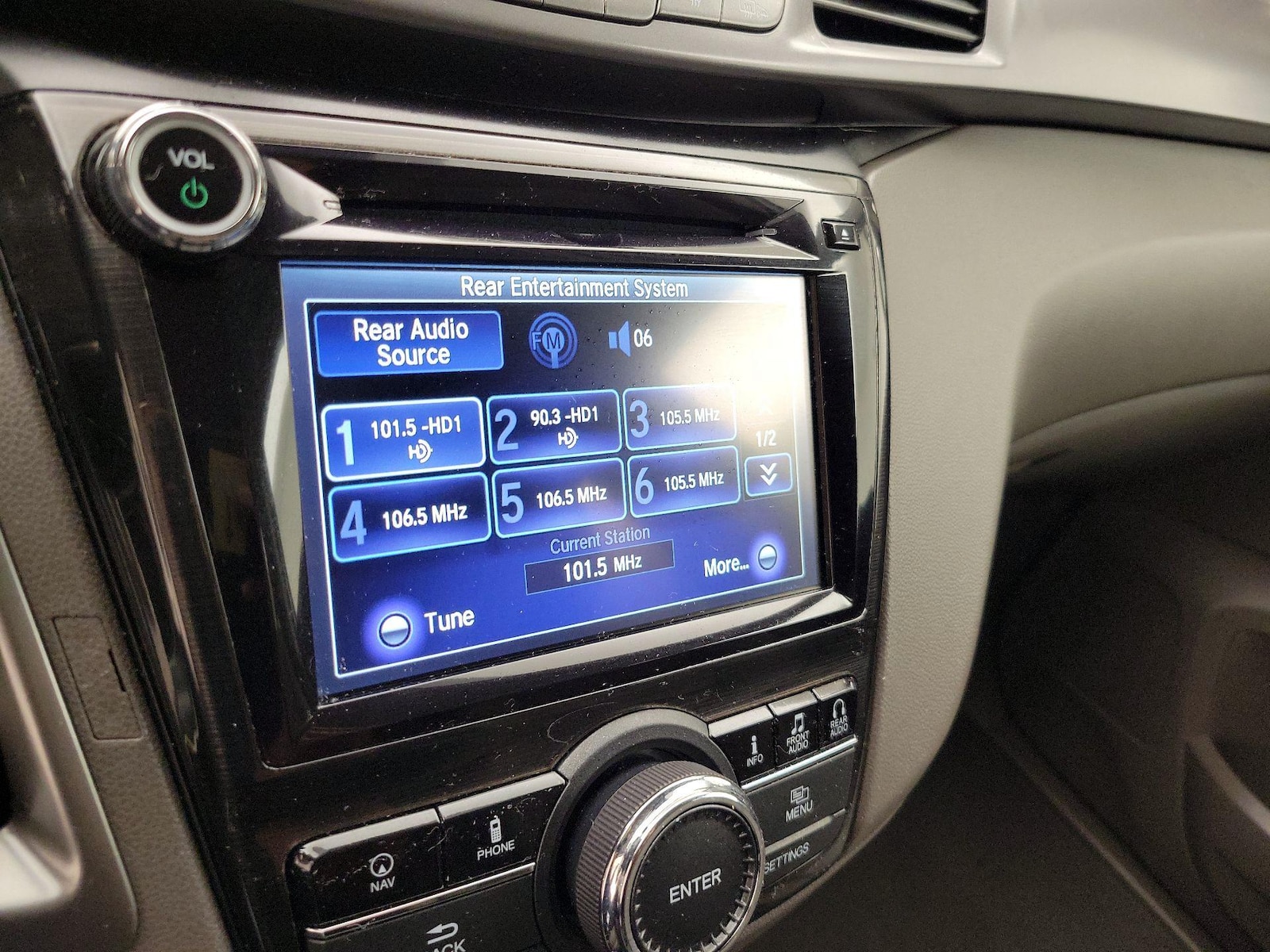 2014 Honda Odyssey Touring - Photo 14