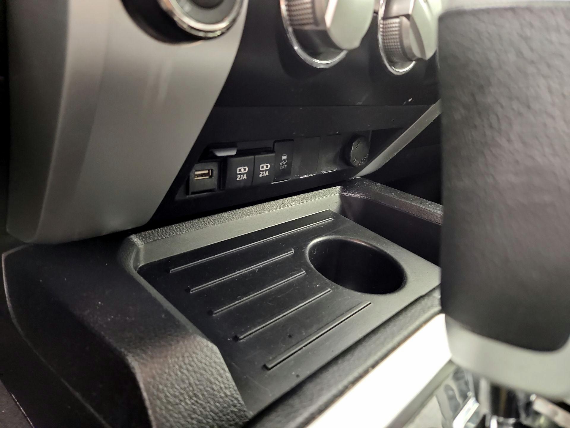 Thumbnail: 2021 Toyota Tundra - 18