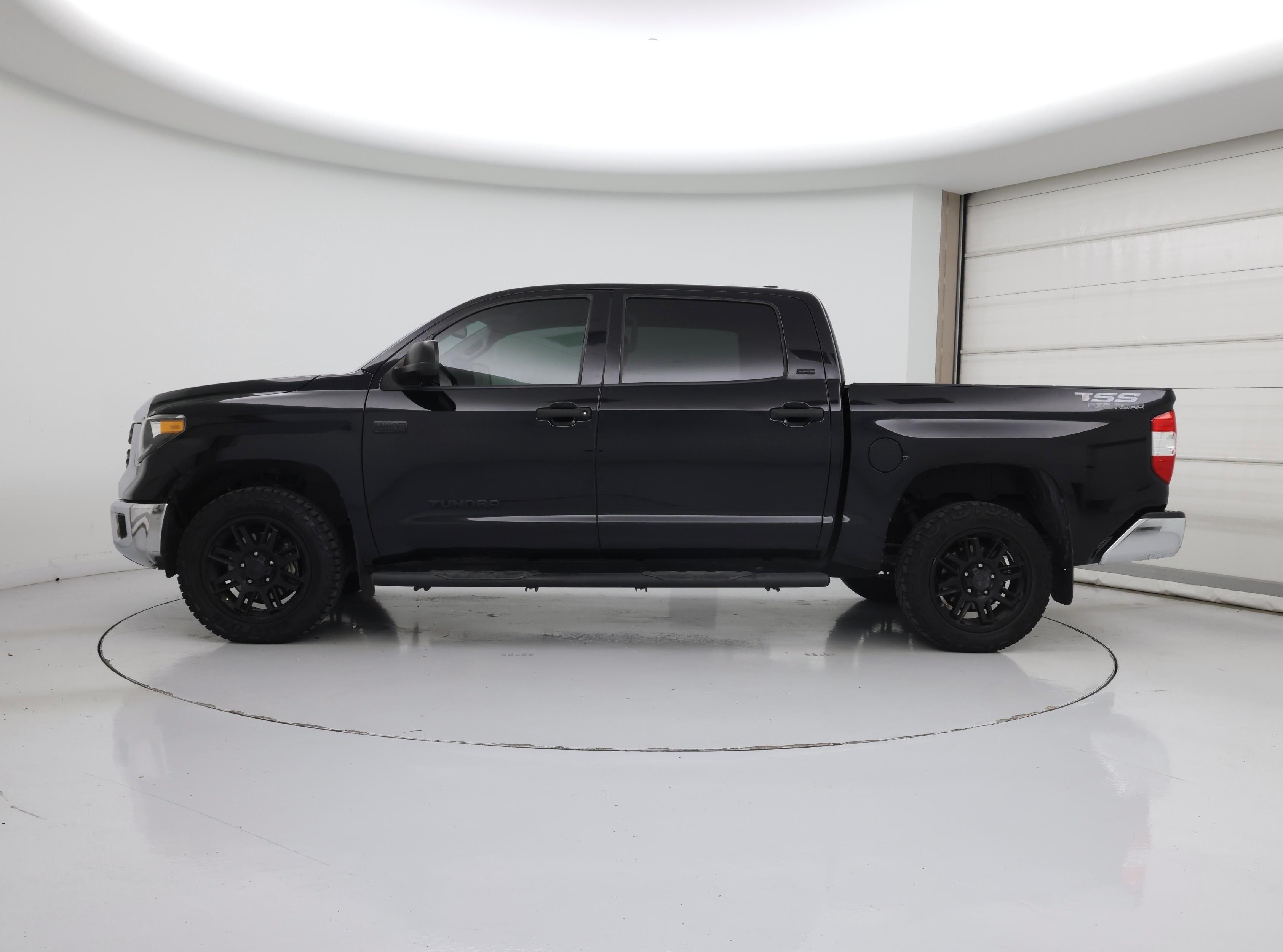 Thumbnail: 2021 Toyota Tundra - 3